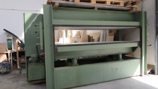 Pressa oleodinamica Manni funzionante e revisionata in vendita - foto 3