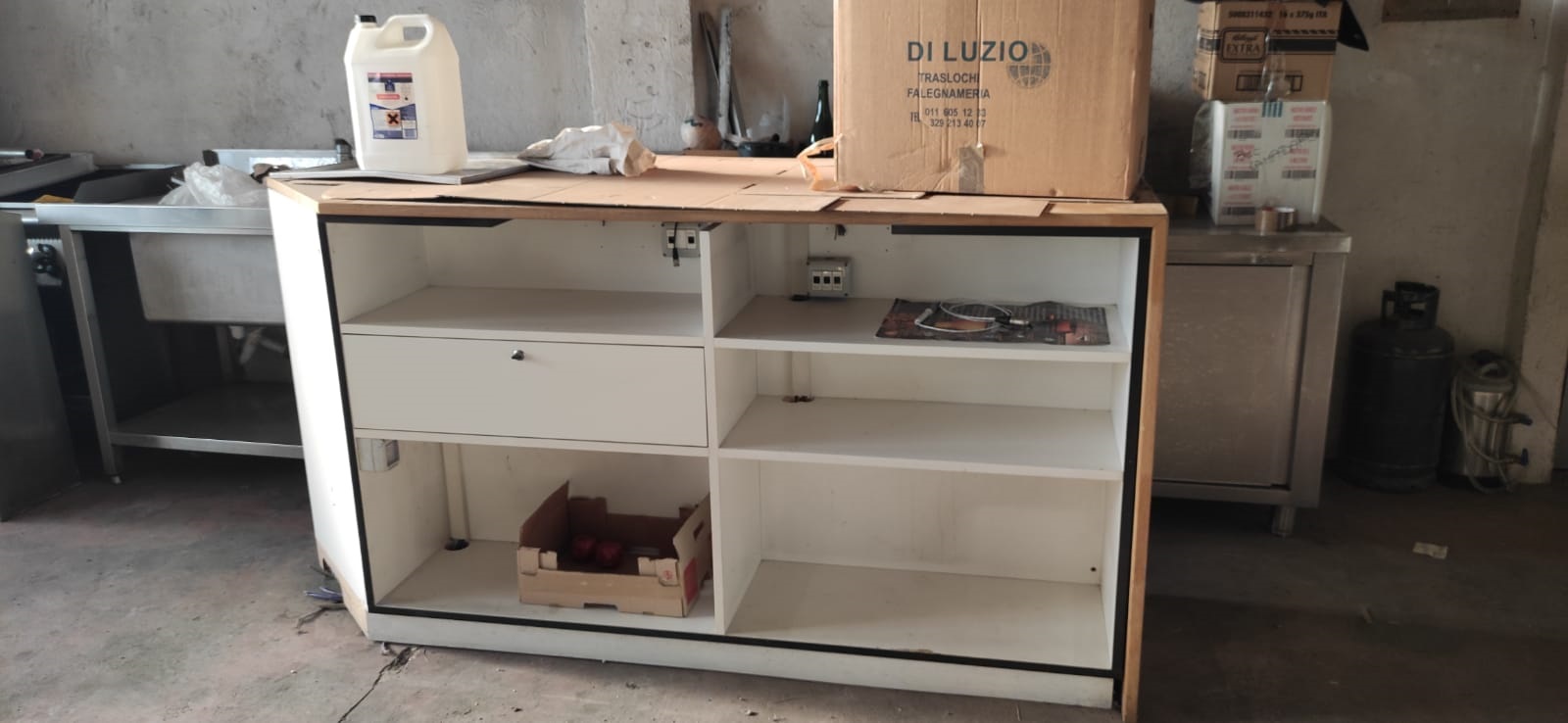 INTERO MAGAZZINO in vendita - foto 16