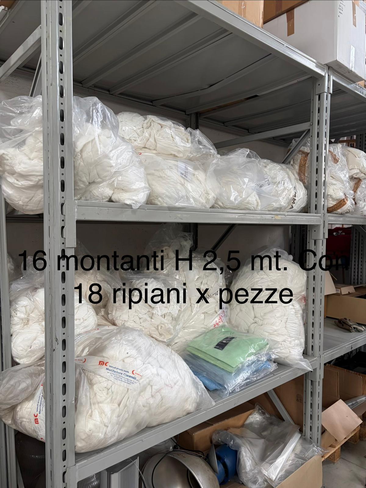 SCAFFALATURE VARIE + SCAFFALI X ABB. + TAVOLO TAGLIO in vendita - foto 2