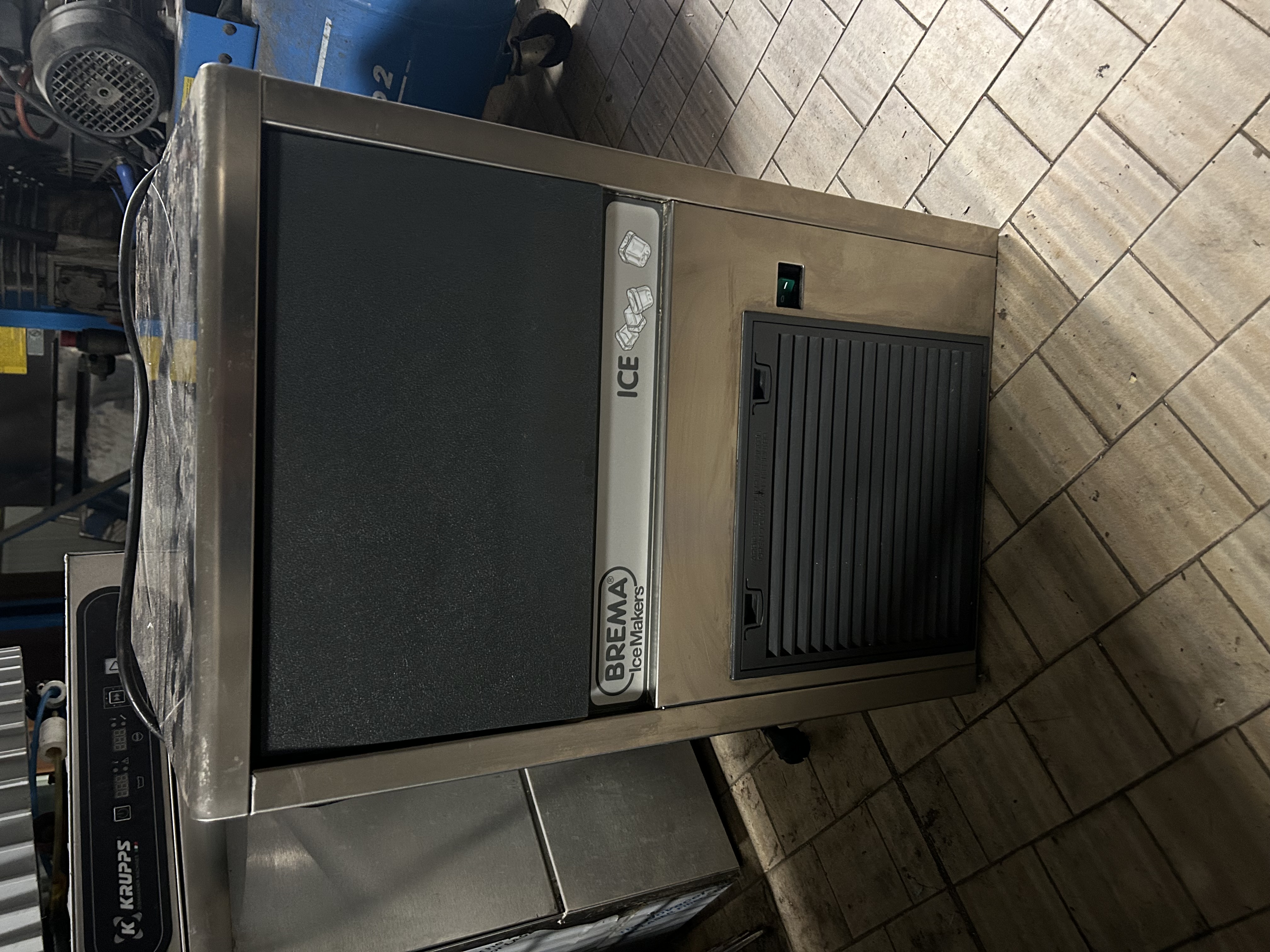 Produttore ghiaccio pieno “Brema”  in vendita - foto 1