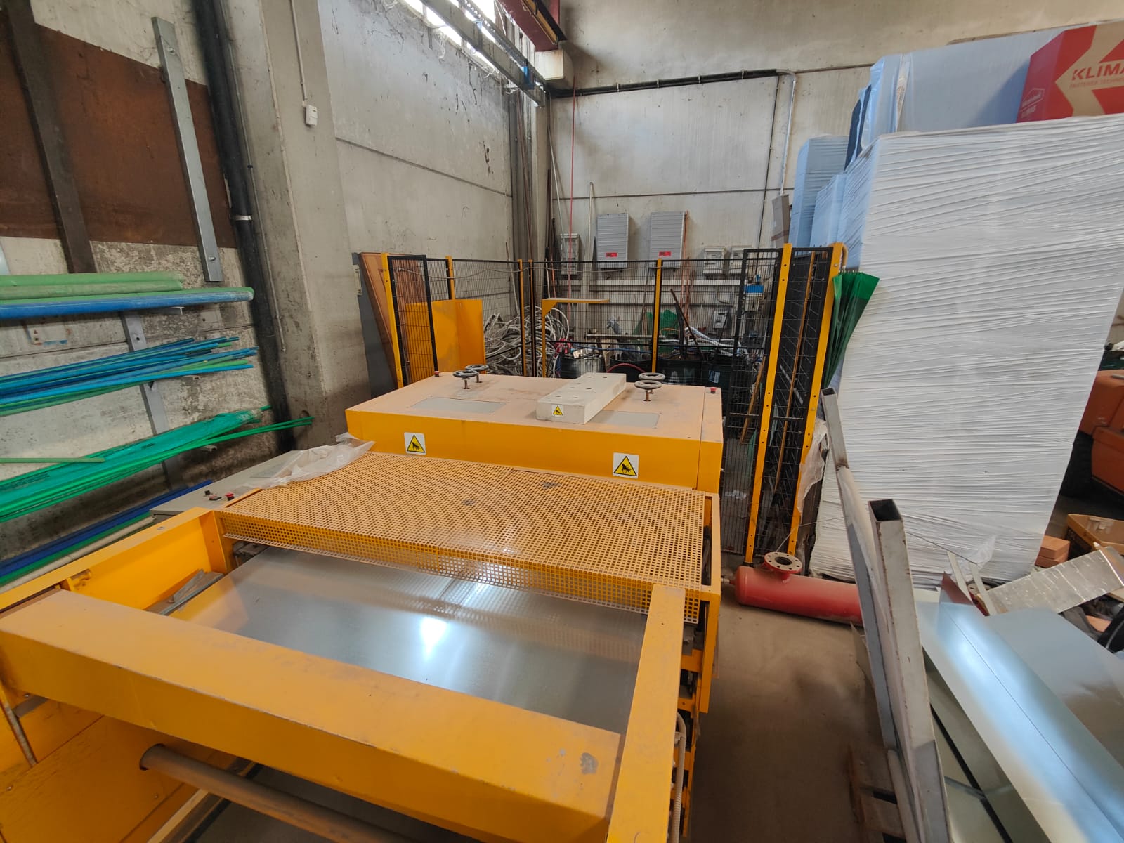 Linee di taglio in vendita