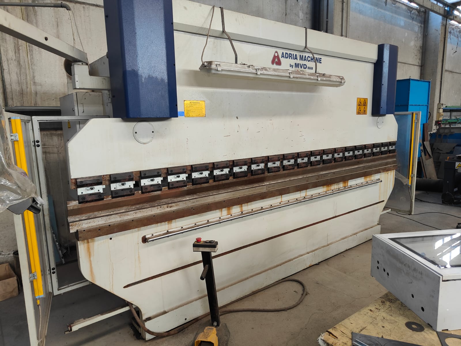 PRESSA PIEGATRICE IDRAULICA in vendita - foto 2