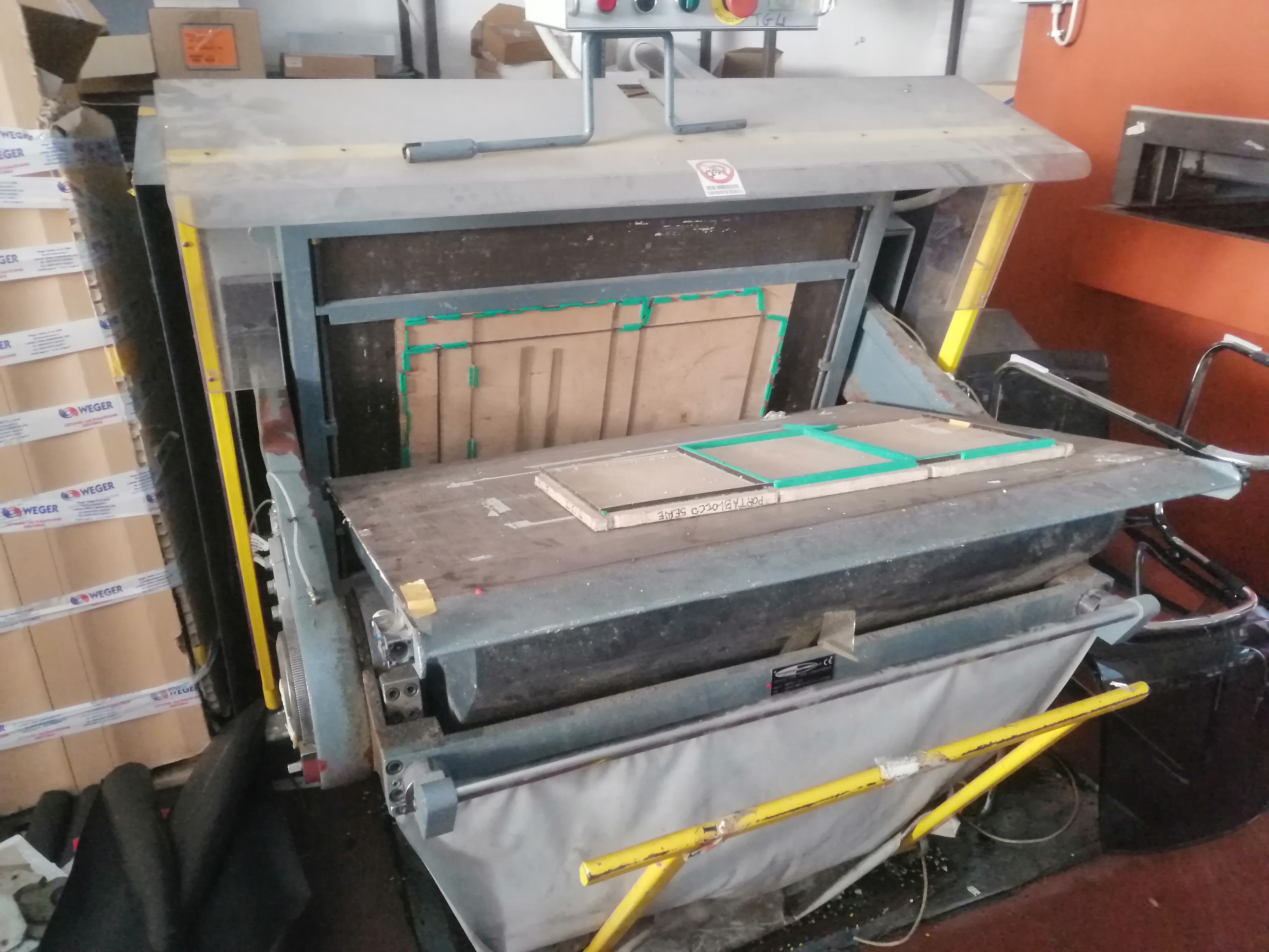 macchine cartotecnica e presse H.F. in vendita - foto 6