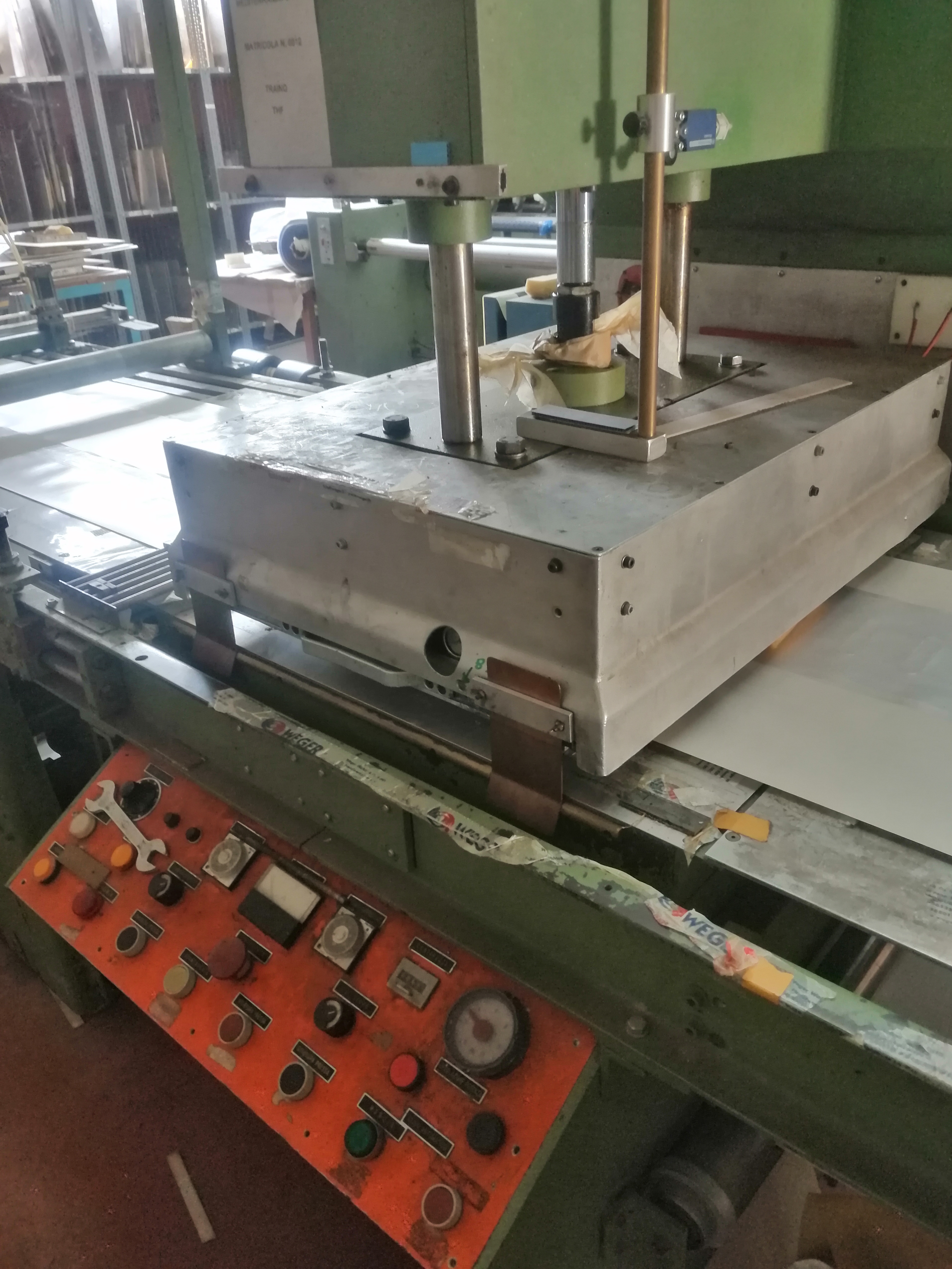 macchine cartotecnica e presse H.F. in vendita - foto 11