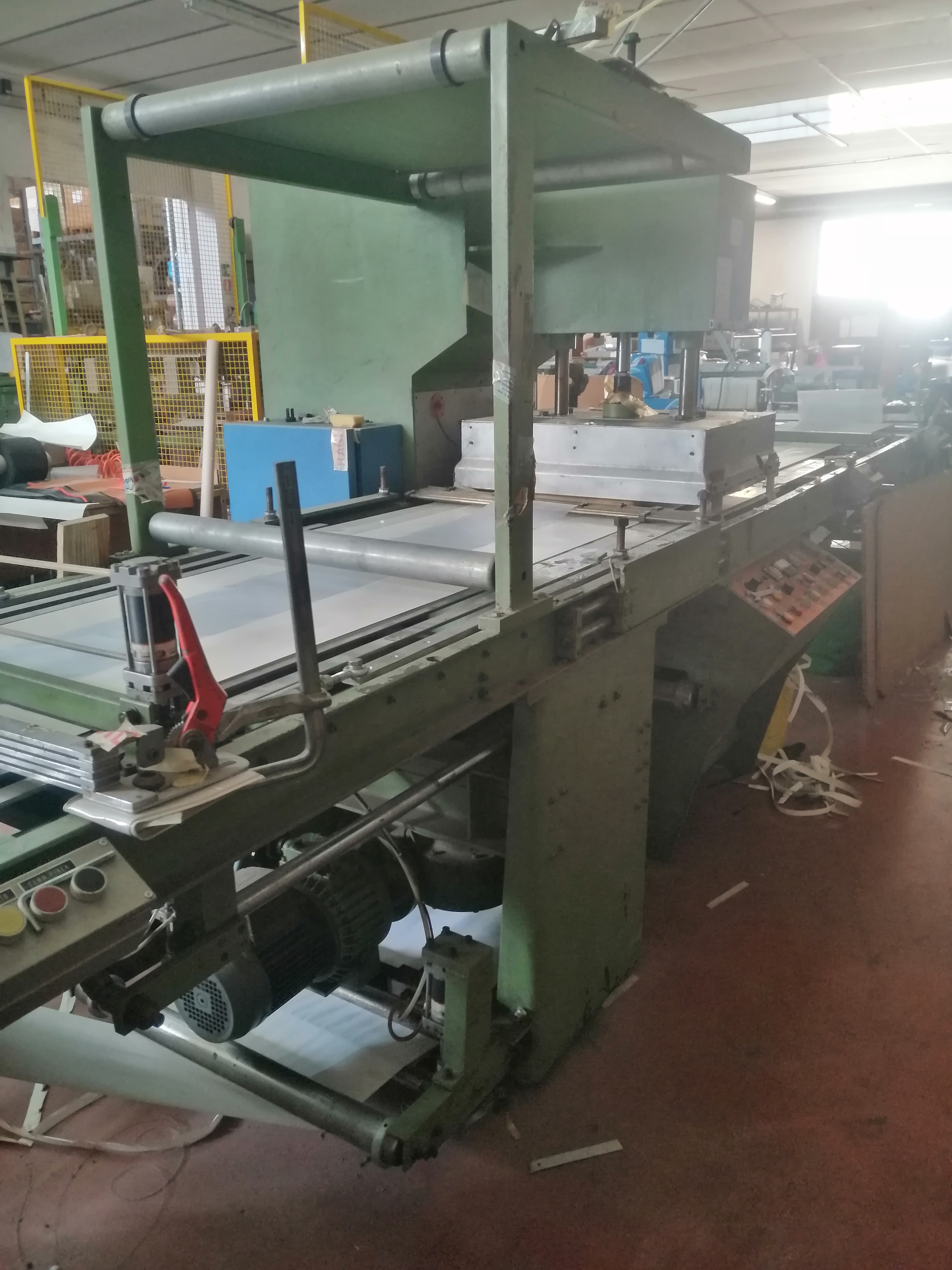 macchine cartotecnica e presse H.F. in vendita - foto 8