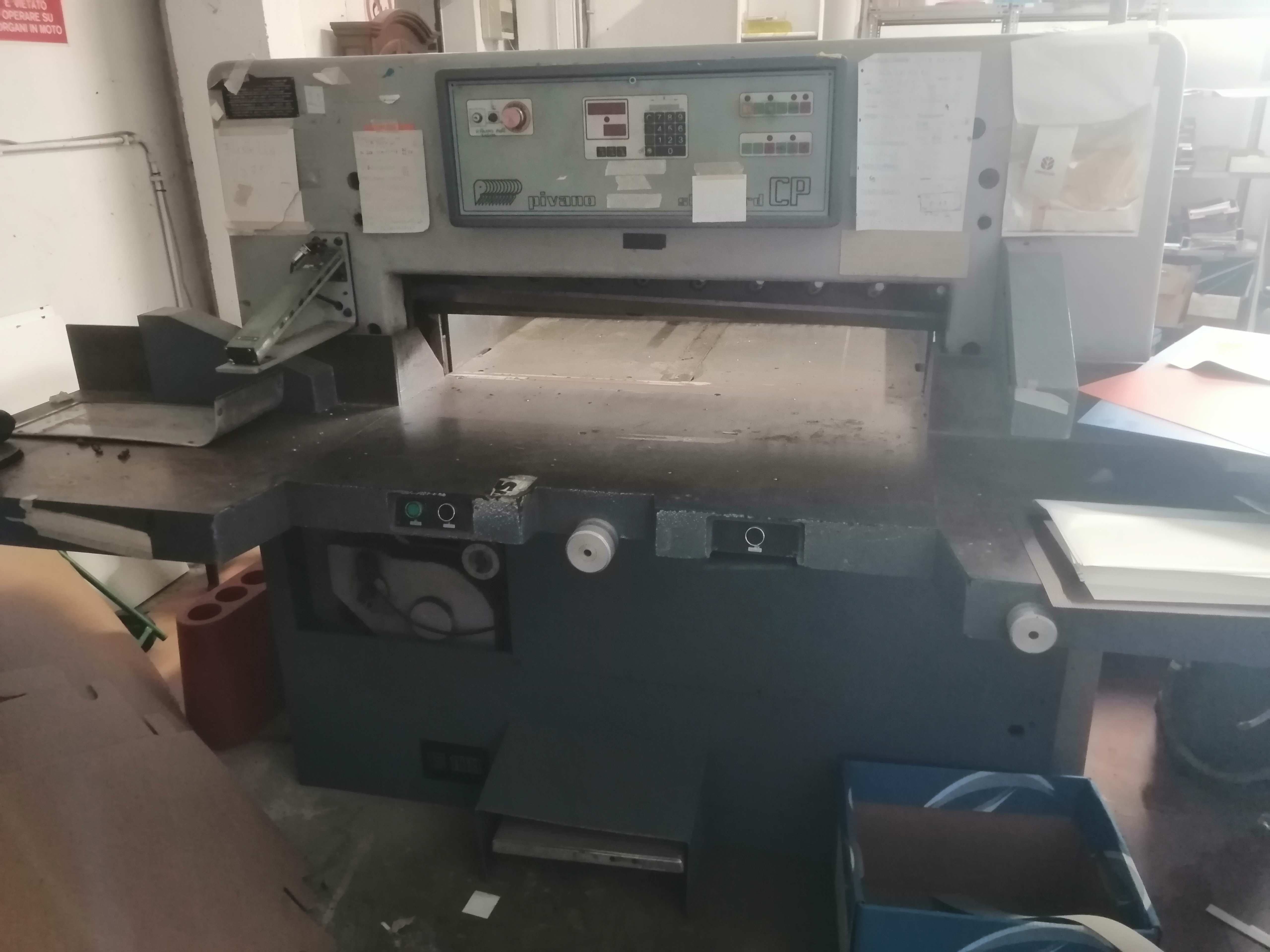 macchine cartotecnica e presse H.F. in vendita - foto 2