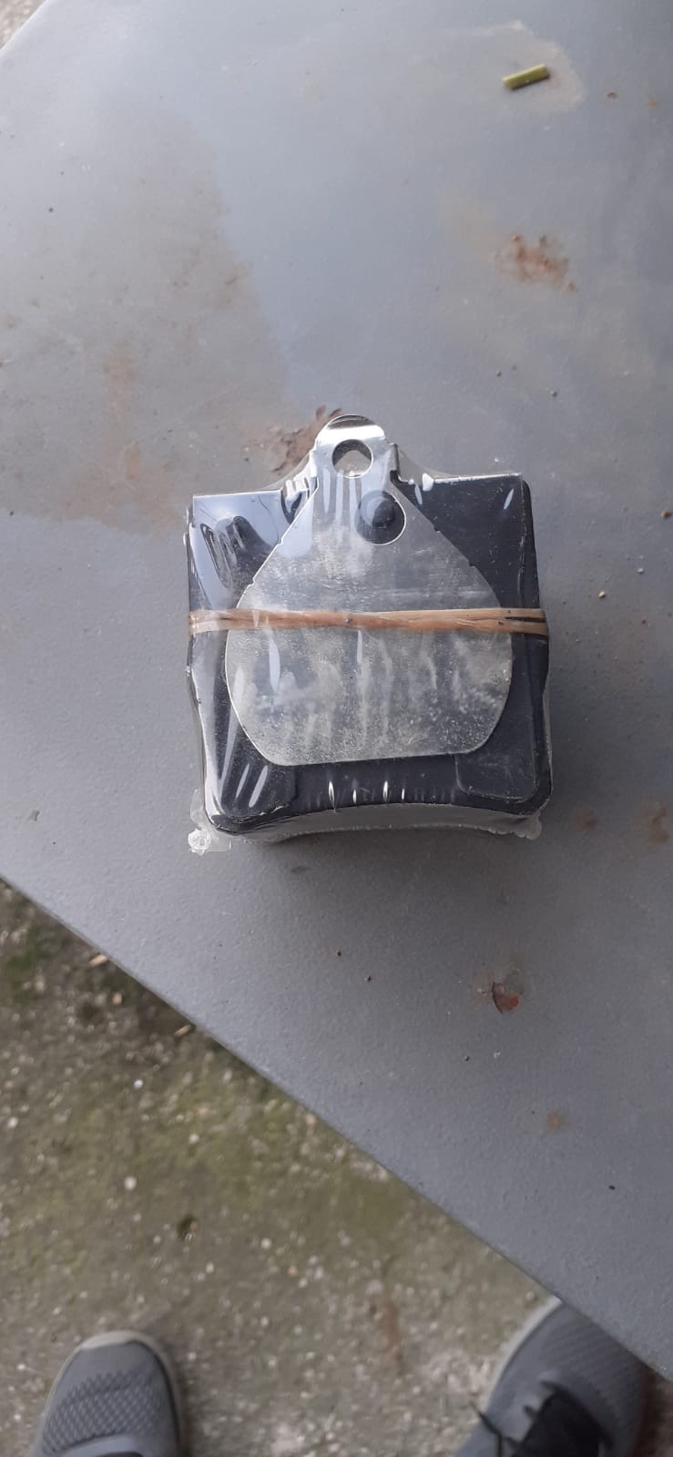 Dischi freno con pastiglie per Mercedes  in vendita - foto 2