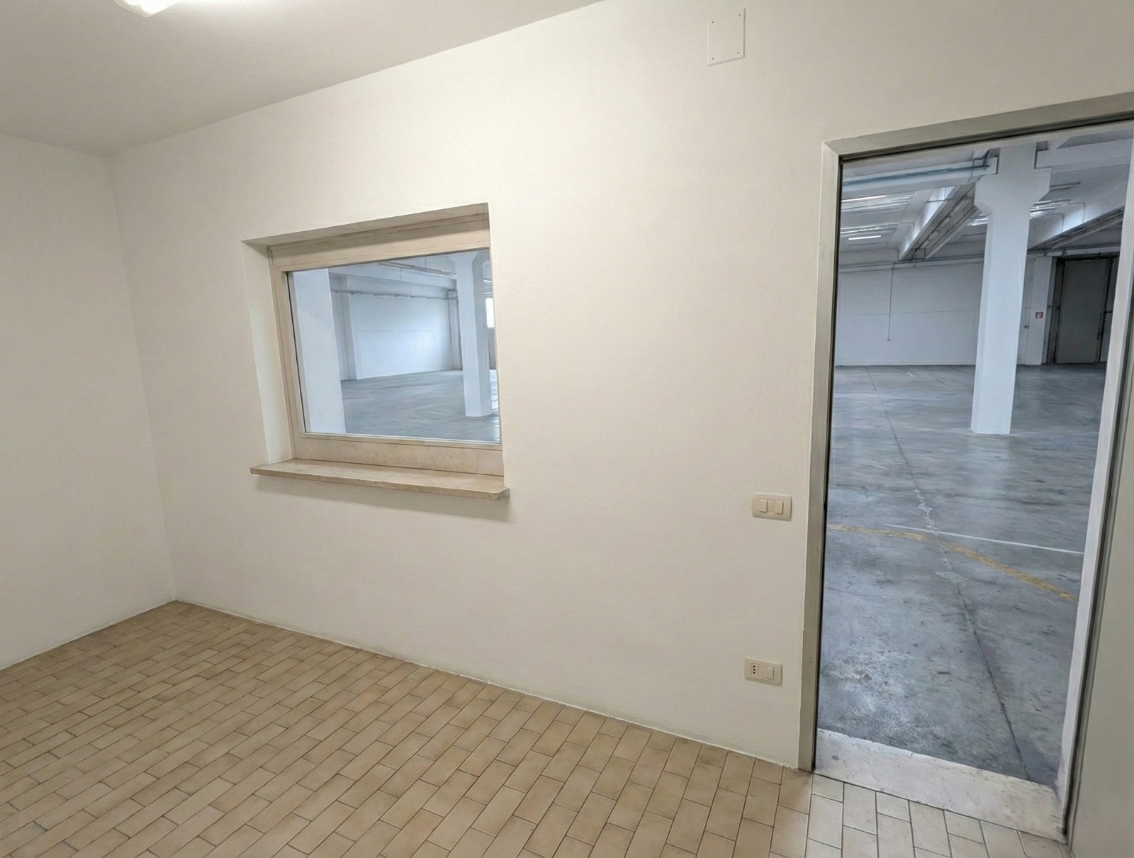 Capannone industriale 1223mq in vendita – PU in vendita - foto 4