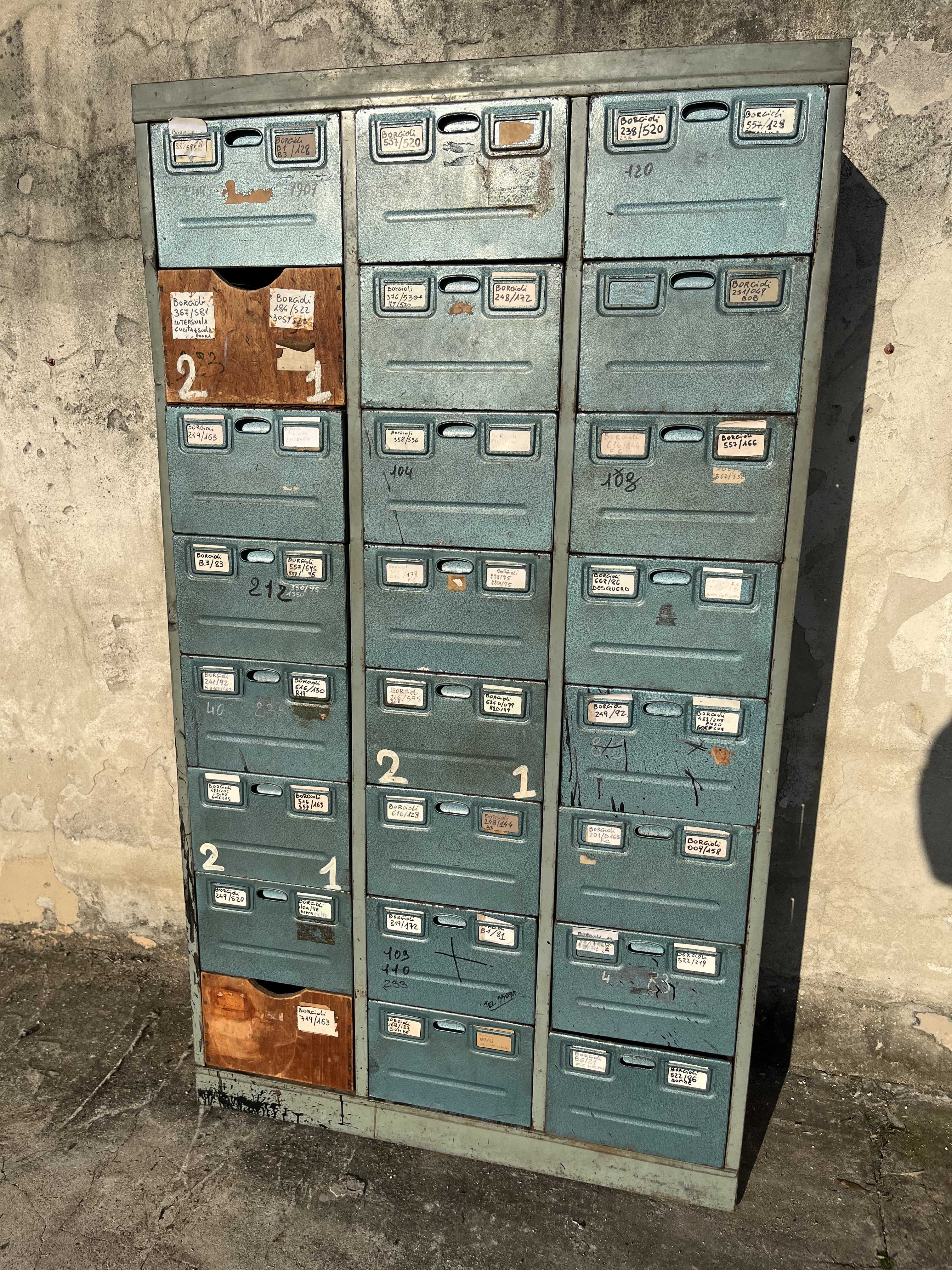 Cassettiere in metallo usate in vendita - foto 2