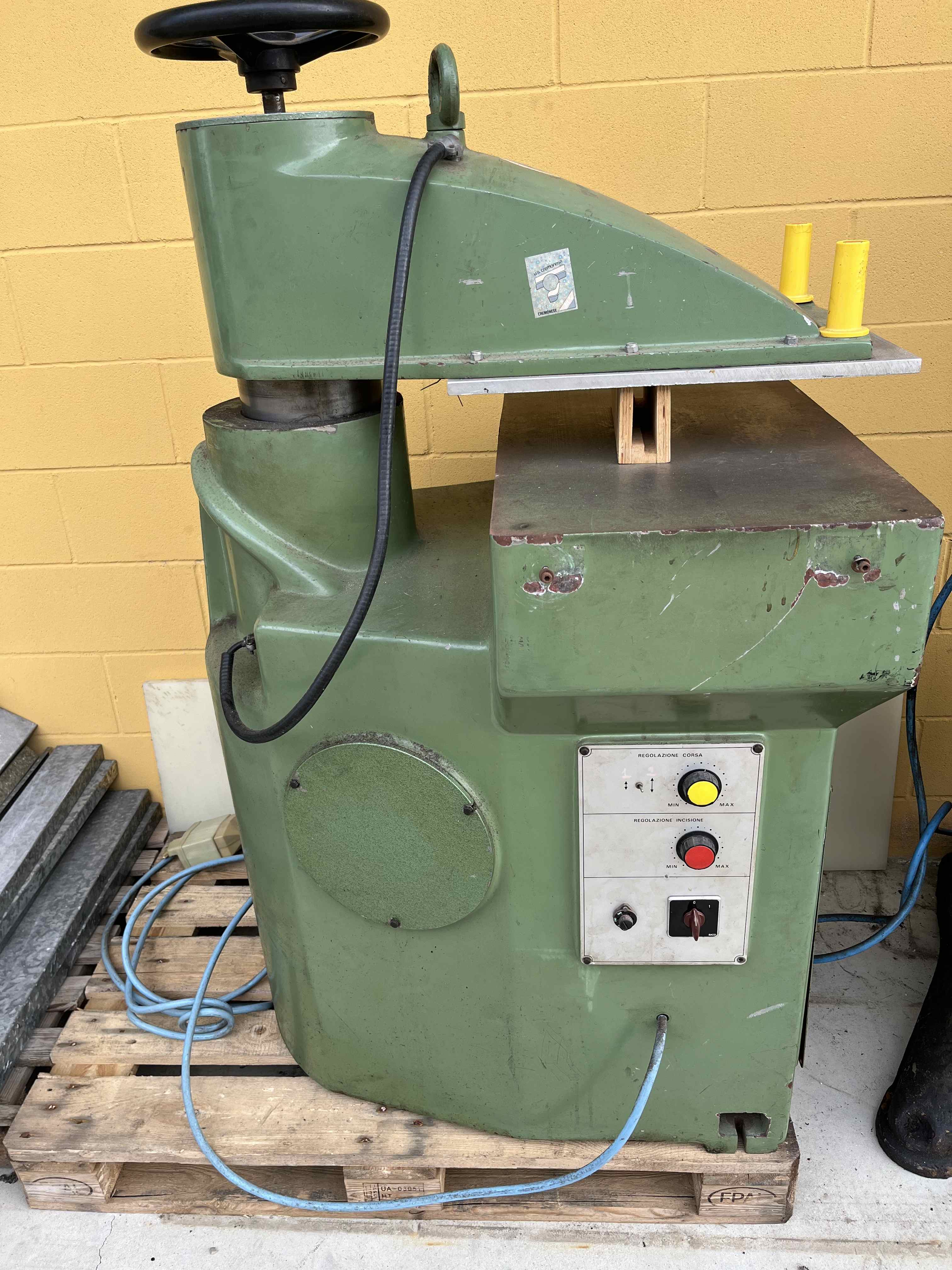 Trancia a bandiera Sitpa in vendita - foto 1