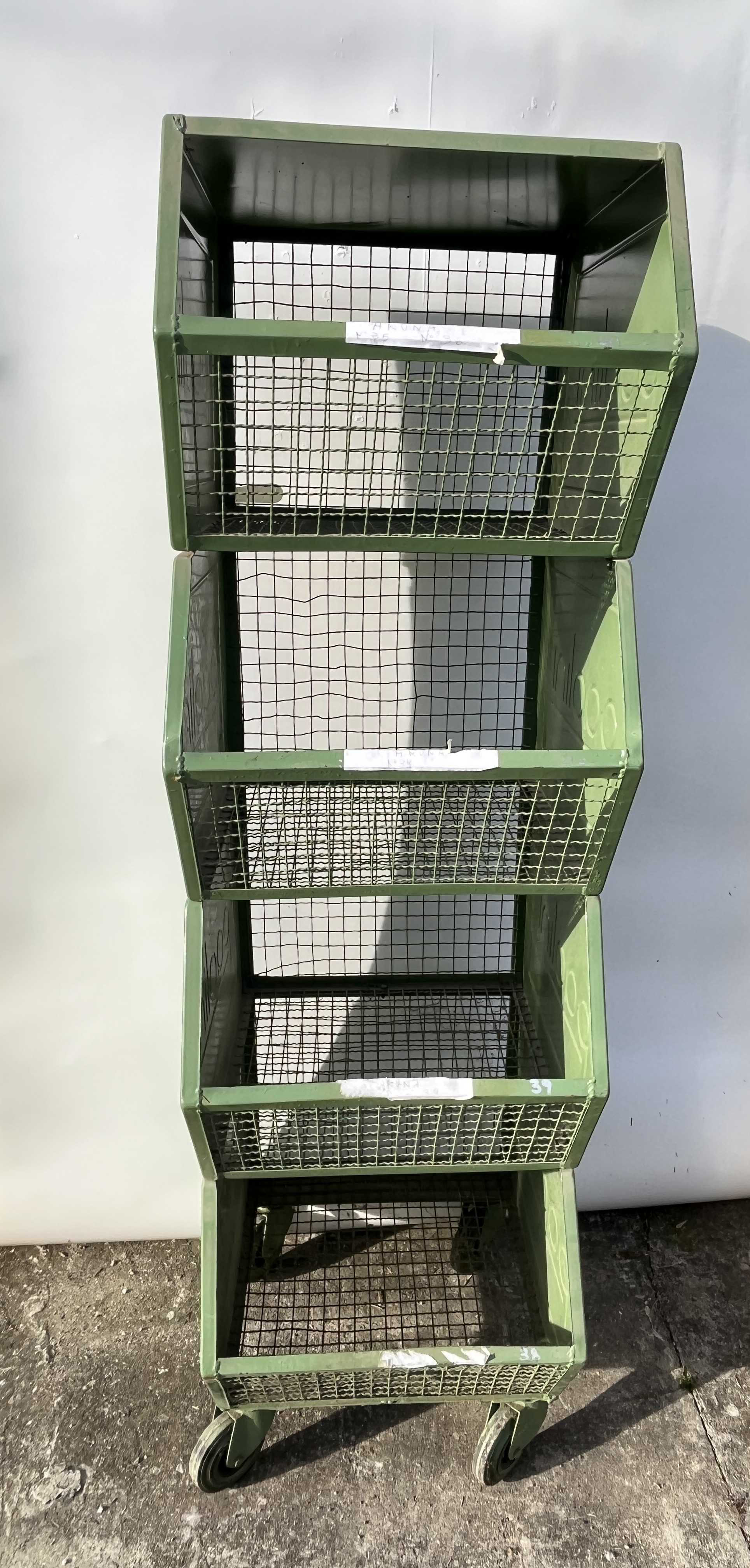 Scaffale porta forme calzaturifici idraulici con ruote in vendita - foto 13