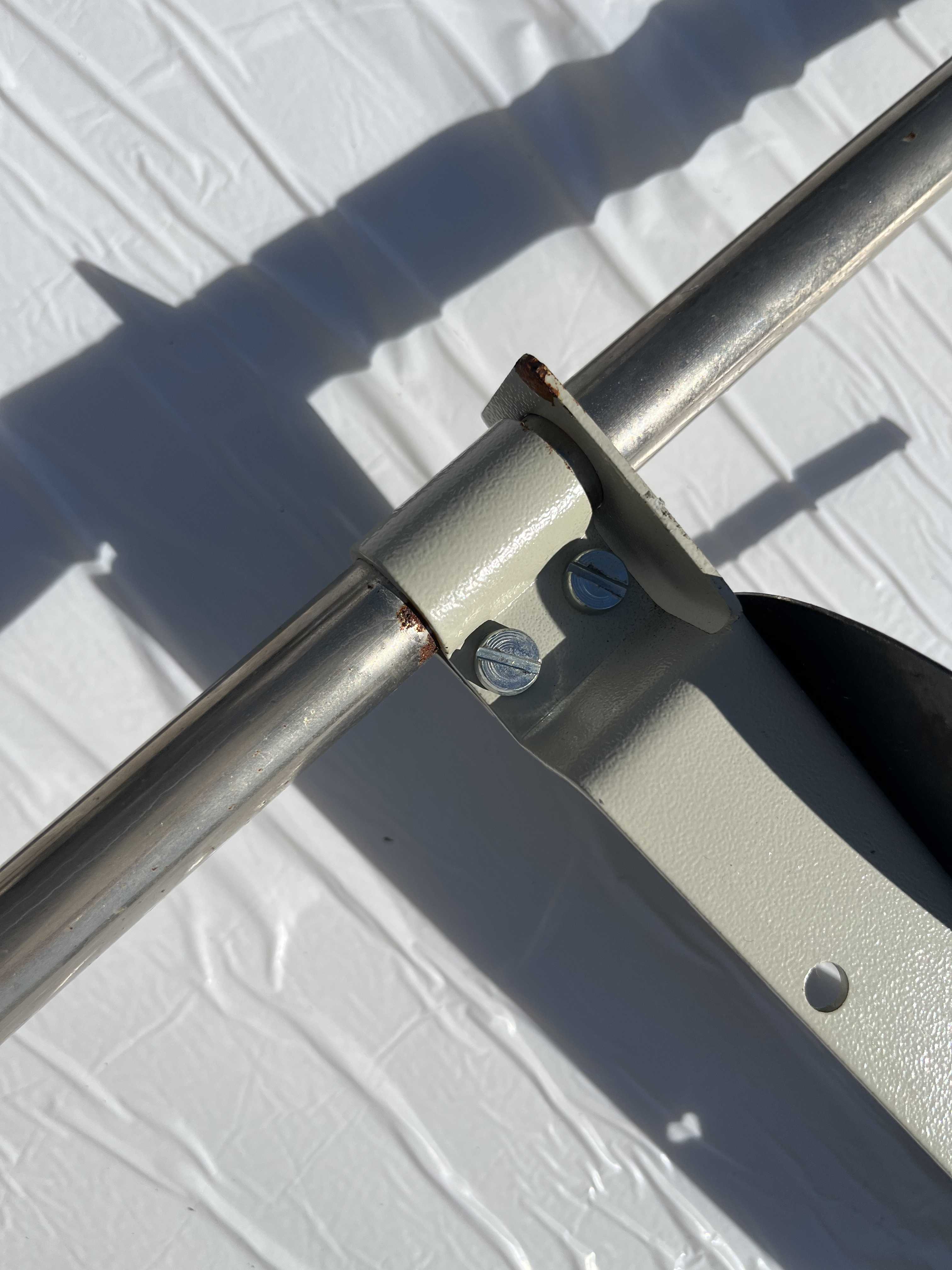 V6 PFAFF Asta porta filo 3 rocchetti 100% Metallo in vendita - foto 14