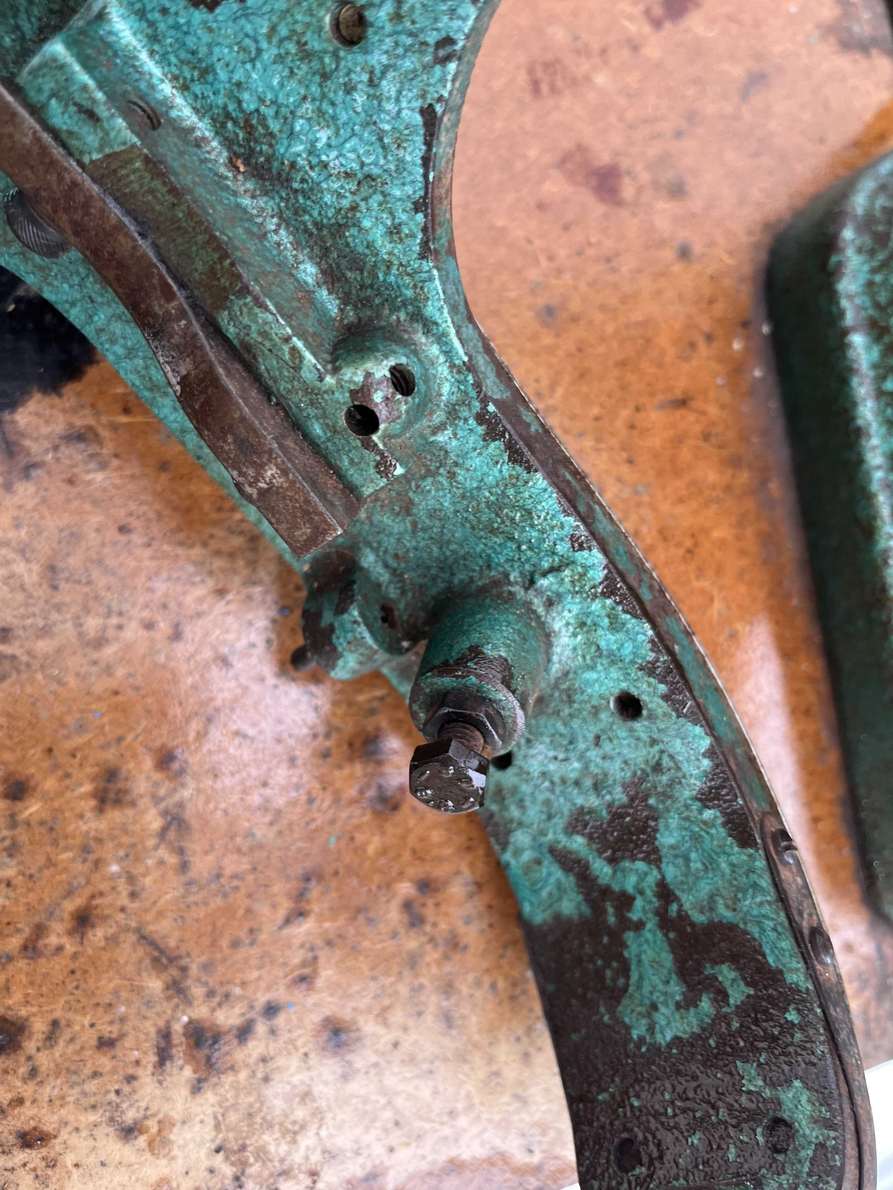 G13 Occhiellatrice a pedale in vendita - foto 10