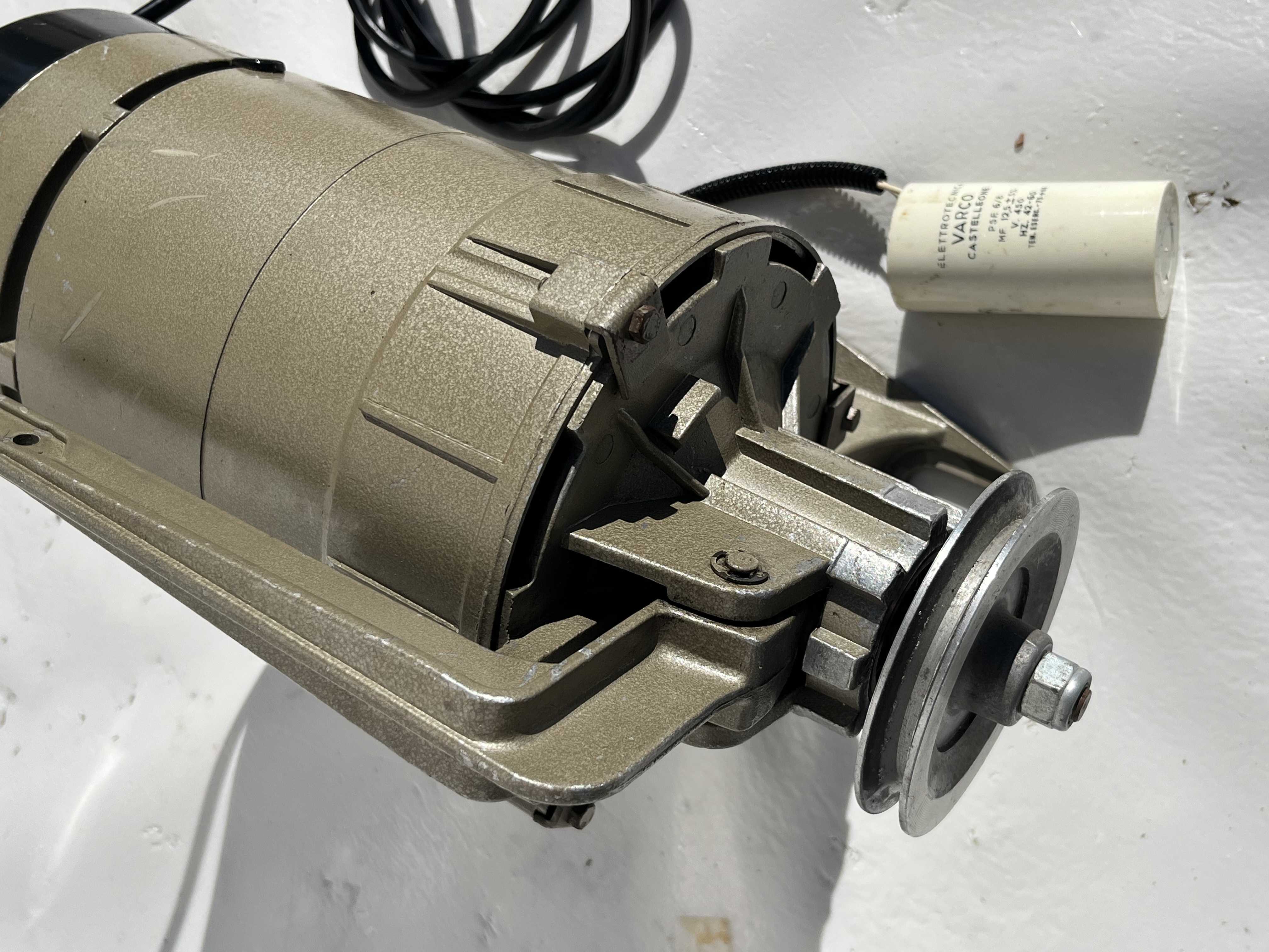 FIR 113 Motore macchina da Cucire trimonofase 1400 giri in vendita - foto 5