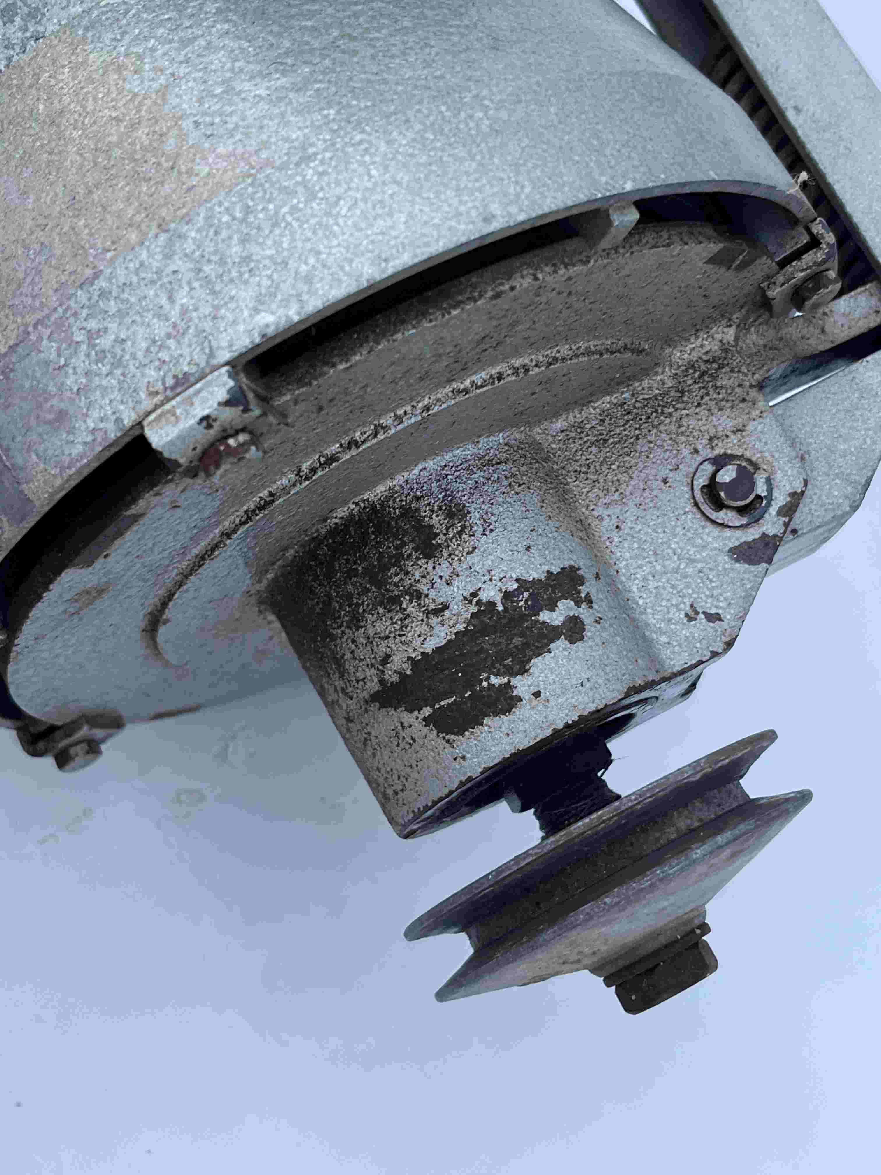 L33 Motore macchina da Cucire trifase 2800 giri in vendita - foto 5