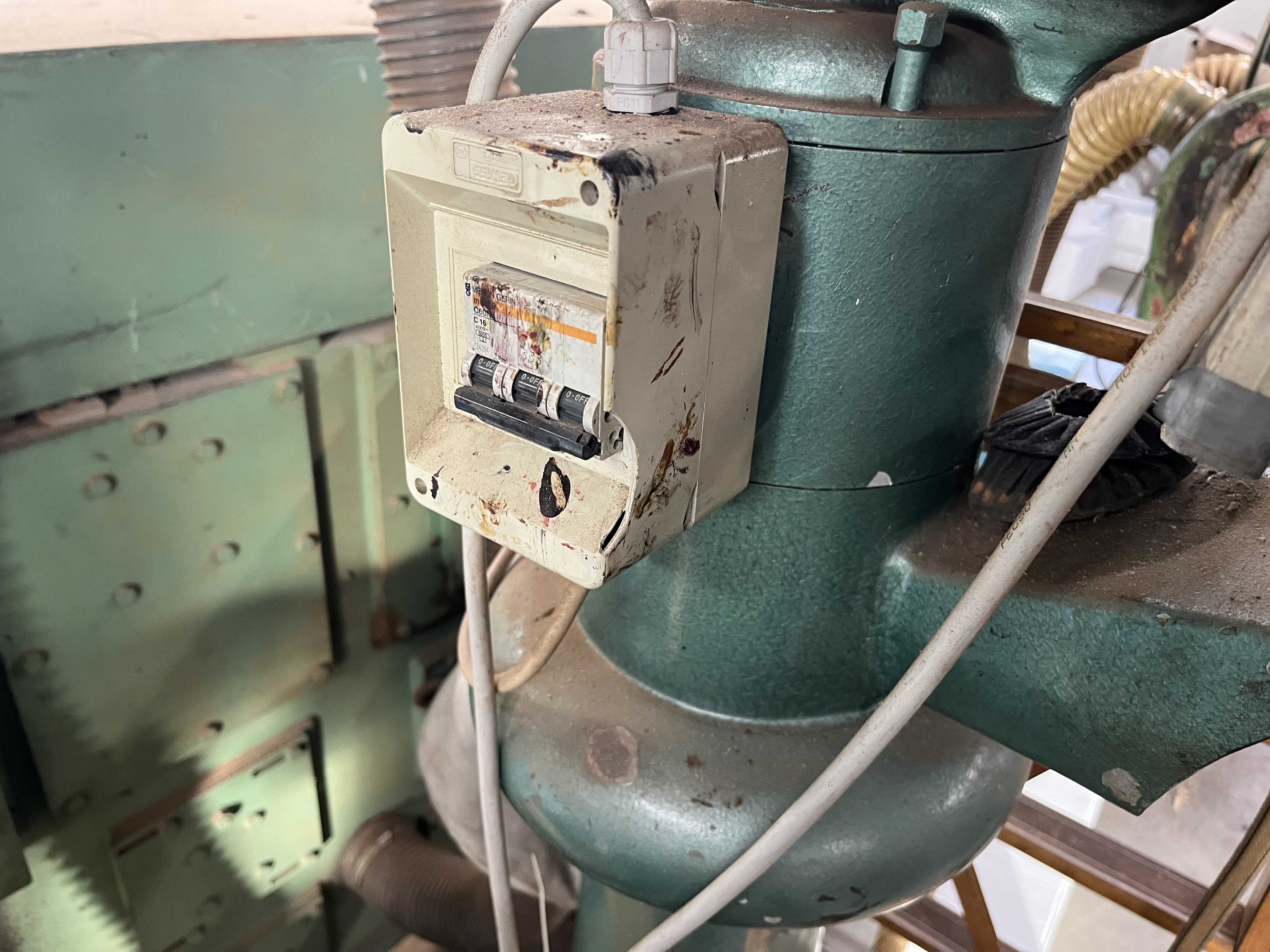 EUROMECCANICA S2/81 Pomiciatrice in vendita - foto 2