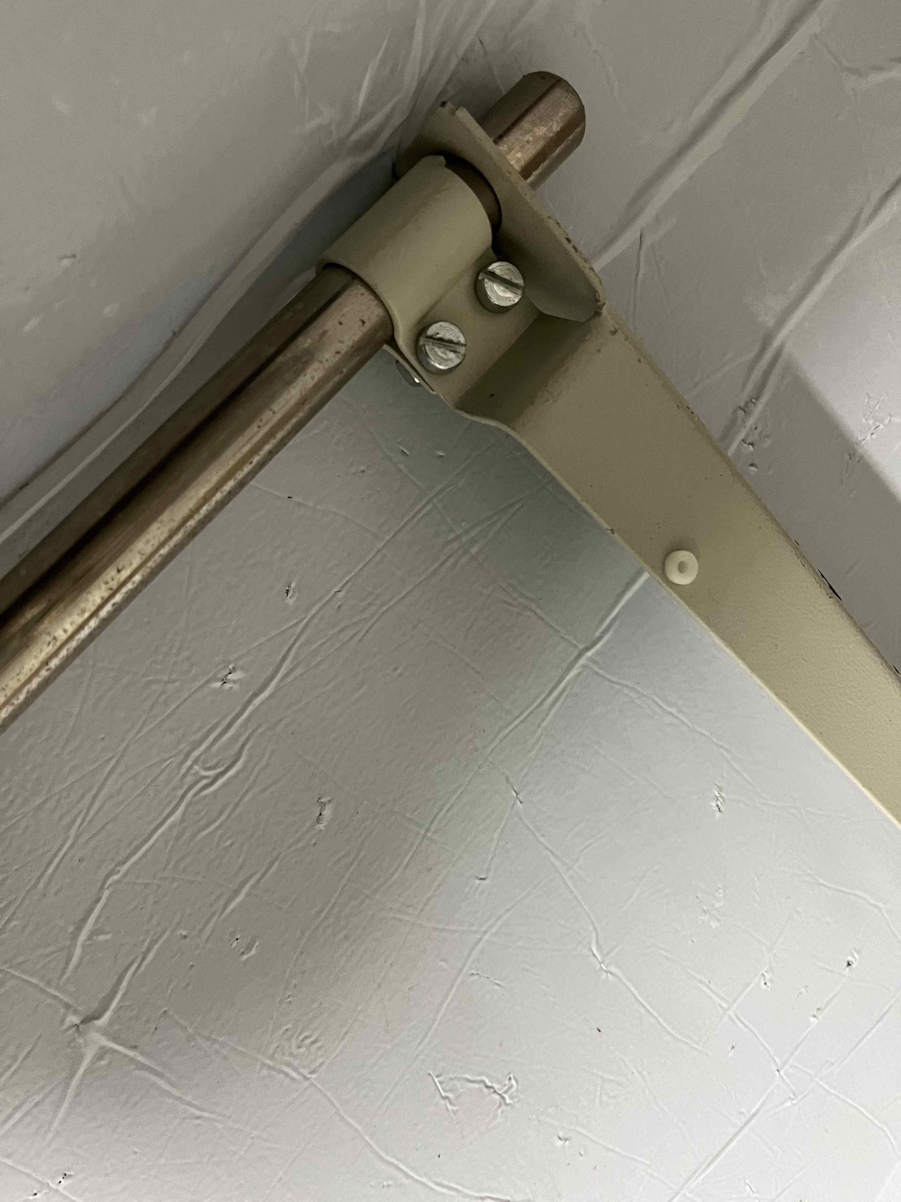V6 PFAFF Asta porta filo 3 rocchetti 100% Metallo in vendita - foto 11