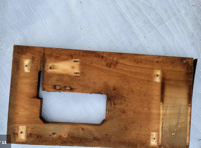 Tavola per macchina da cucire vintage in vendita - foto 2