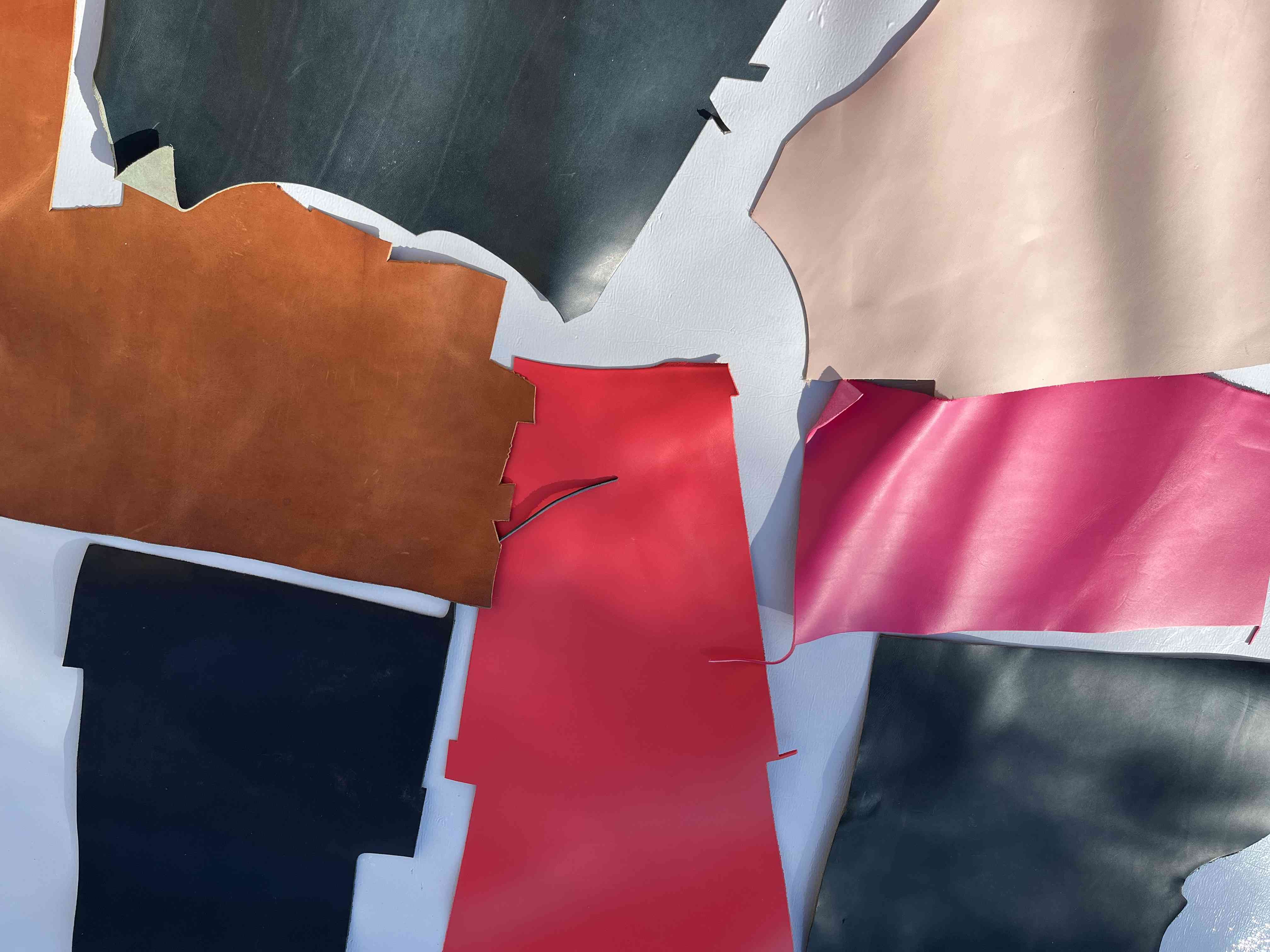 Scampolo ritagli e pezzami pelle a vegetale - KG. 500 in vendita - foto 2