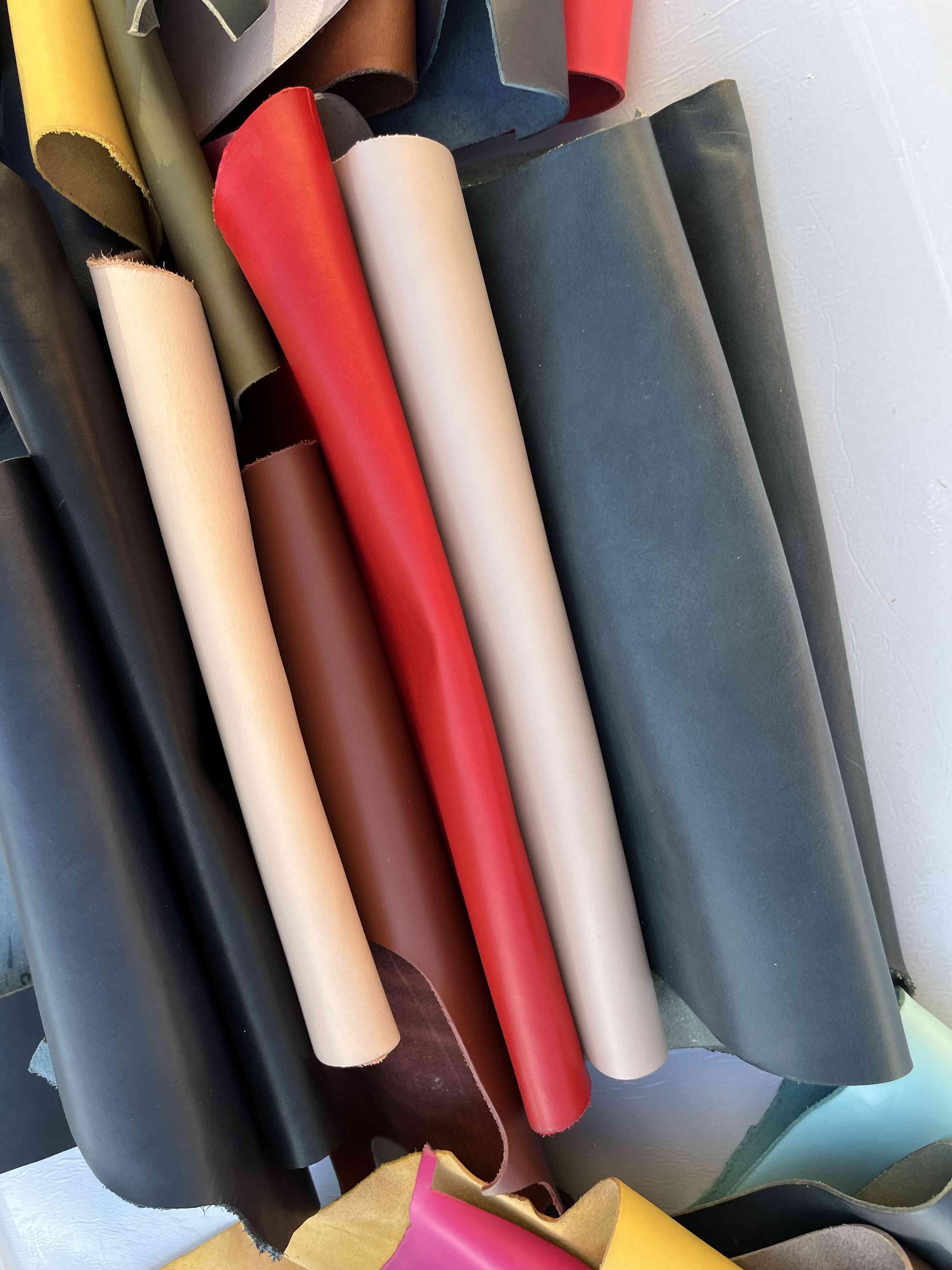 Scampolo ritagli e pezzami pelle a vegetale - KG. 500 in vendita - foto 1