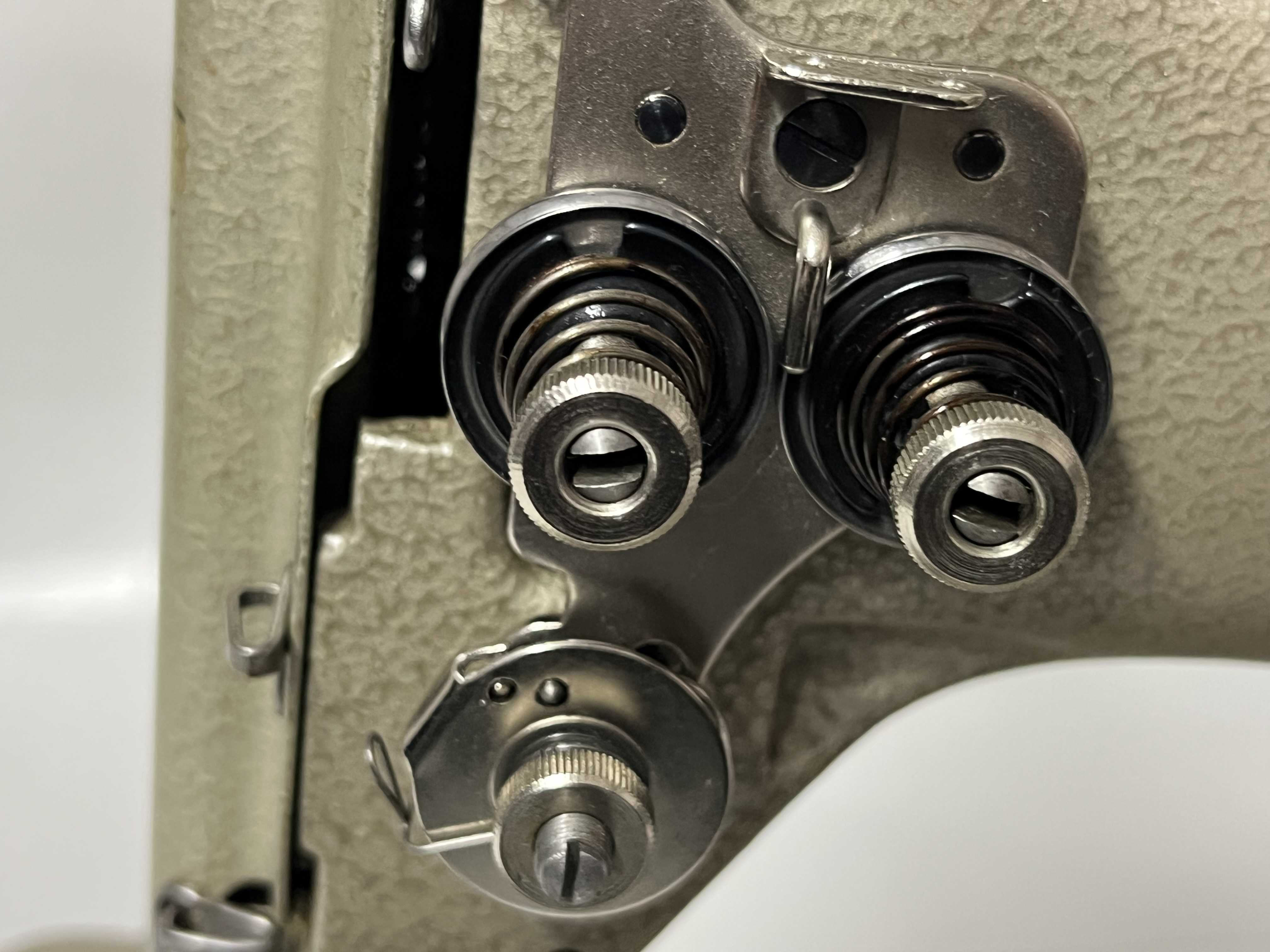 PFAFF 138 zig zag  Like New Conditions  in vendita - foto 14