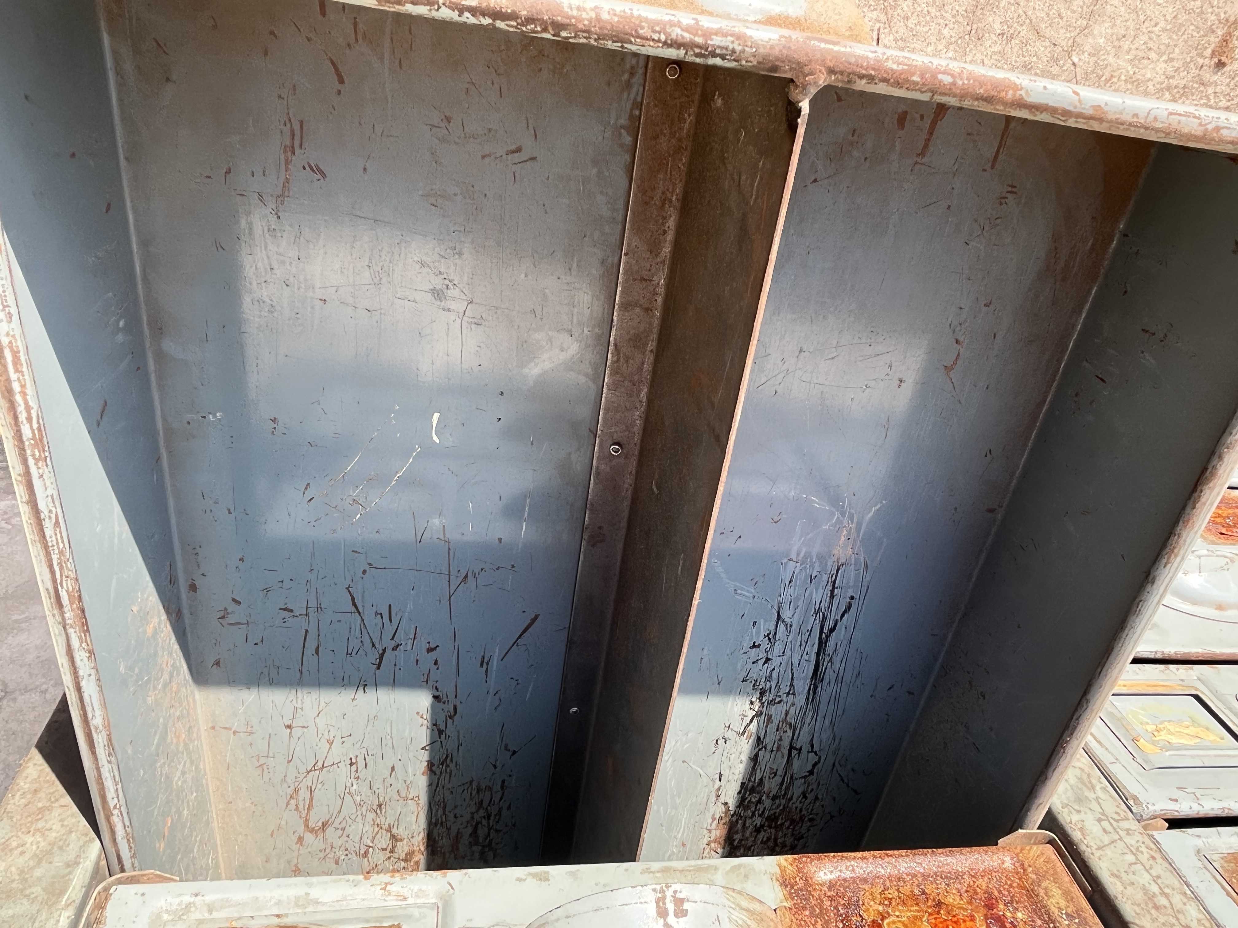 Cassettiere in metallo usate in vendita - foto 4