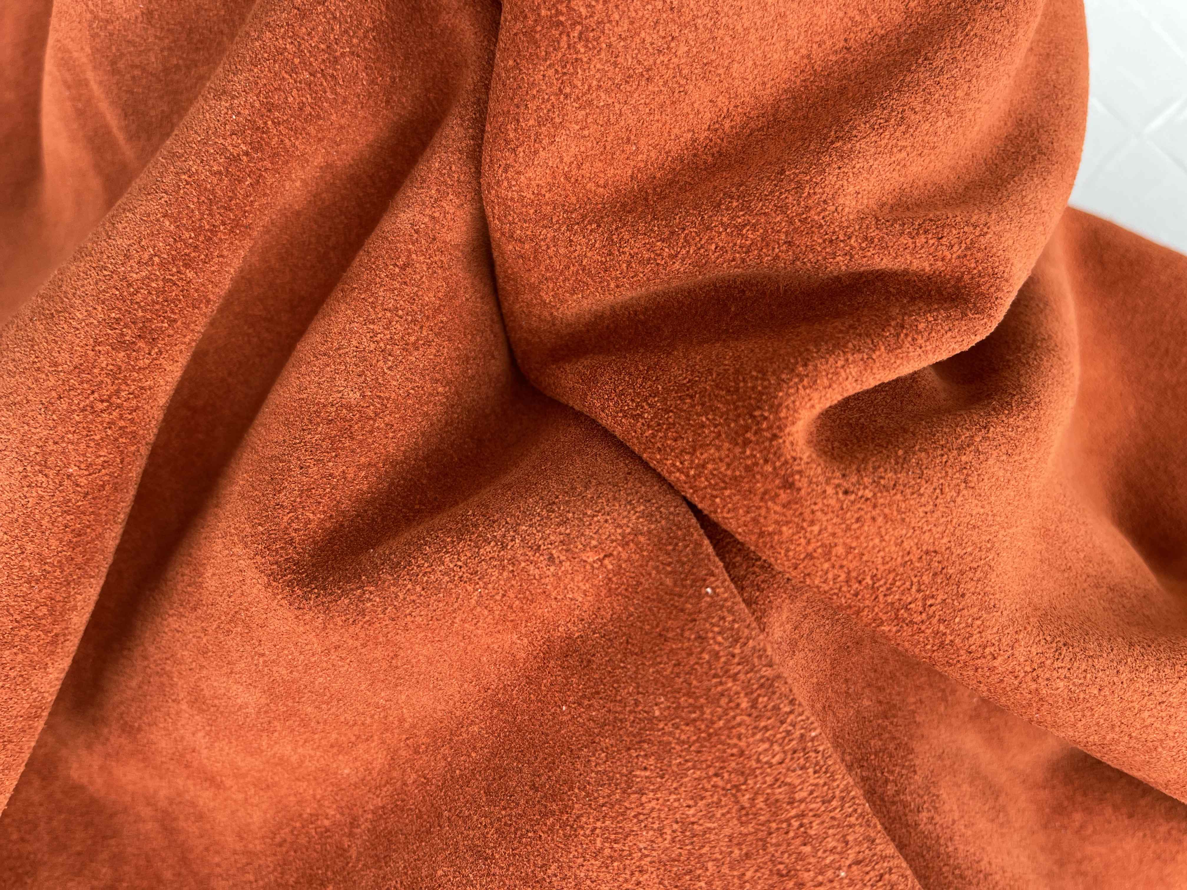 Stock pellame scamosciato colori vari per export in vendita - foto 7