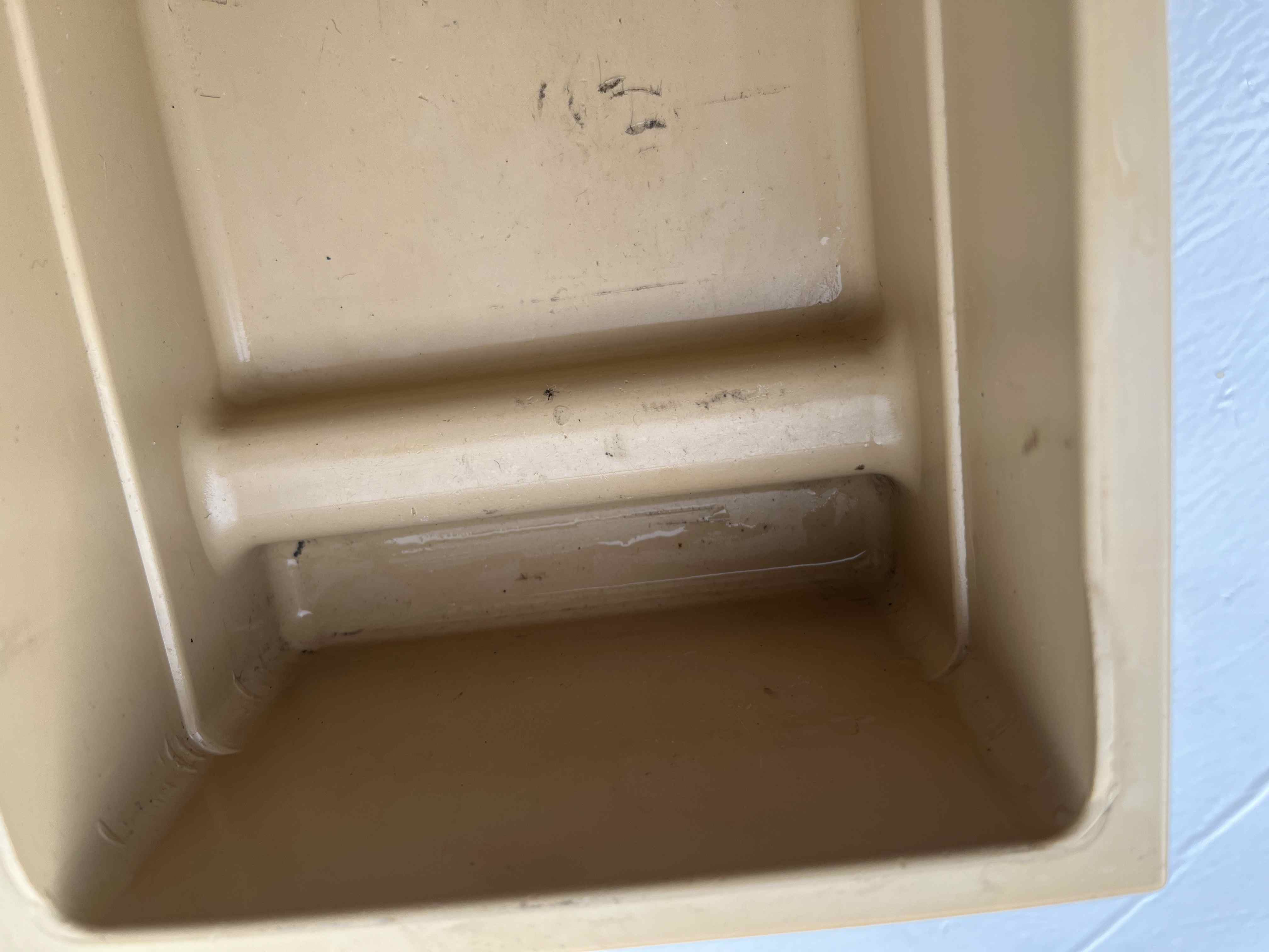 Cassetto in plastica per tavolo macchina da cucire  in vendita - foto 4