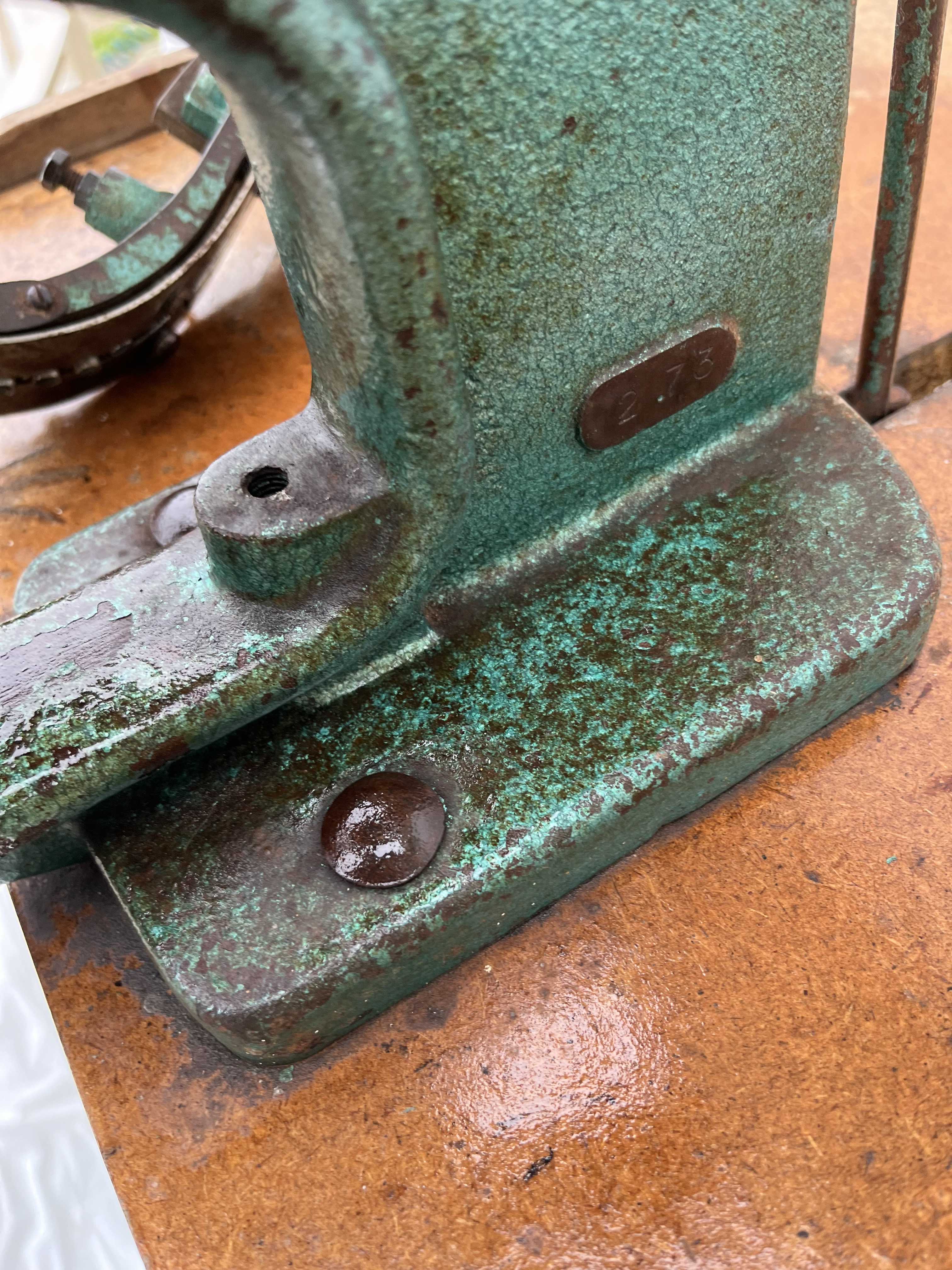 G13 Occhiellatrice a pedale in vendita - foto 12