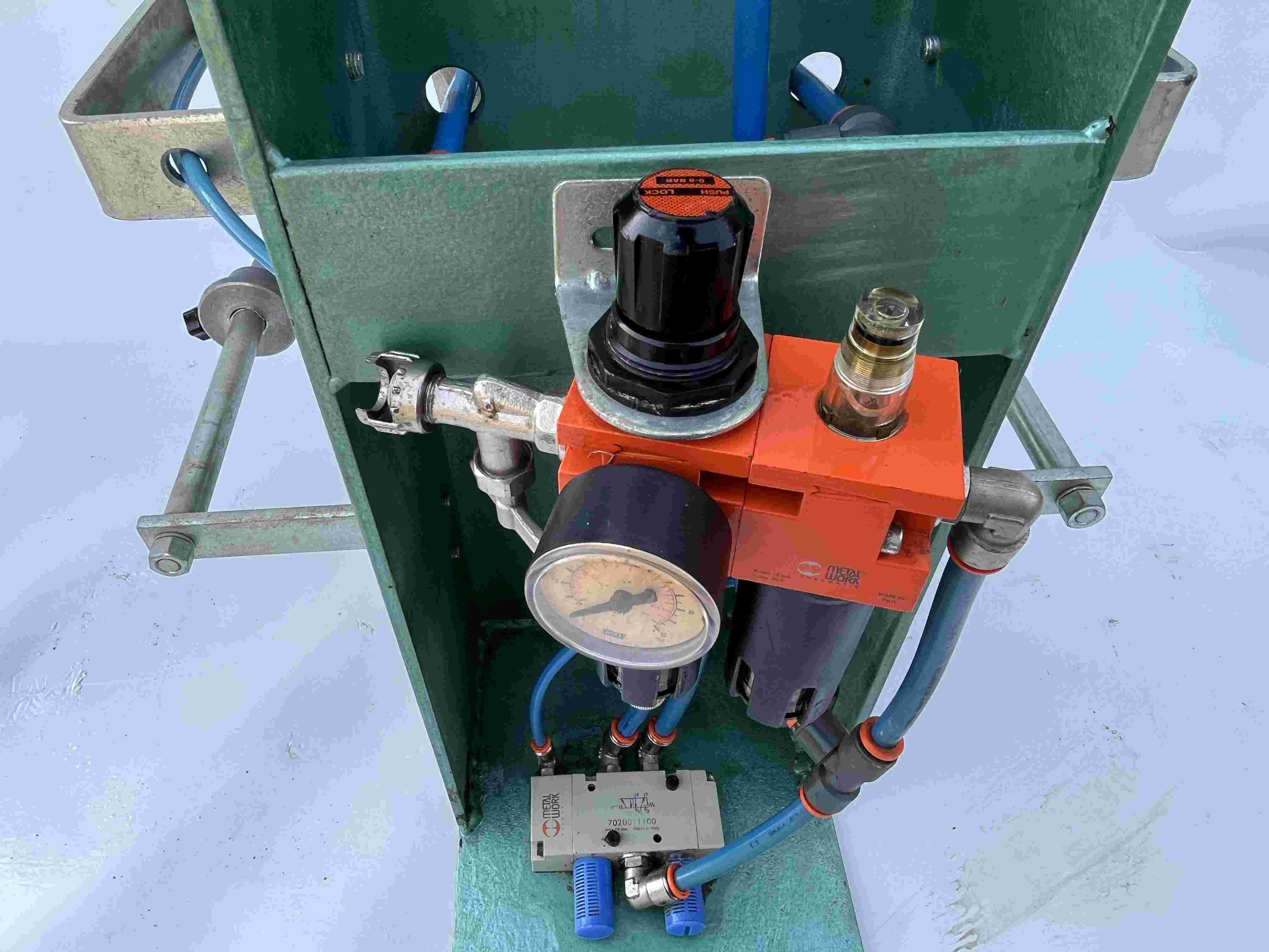 Occhiellatrice pneumatica a 2 teste in vendita - foto 11