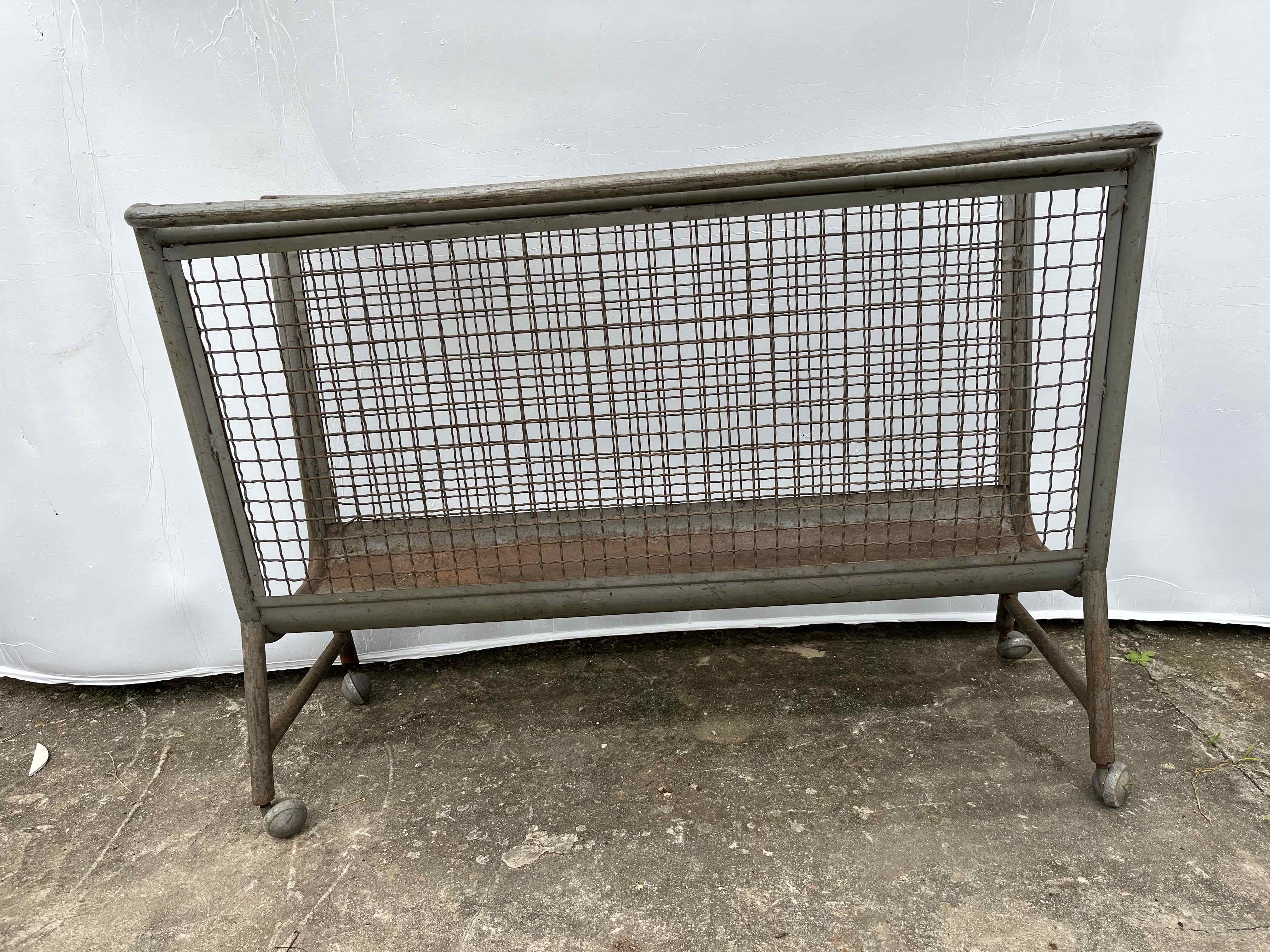 Lavorazione pelli e cuoio in vendita