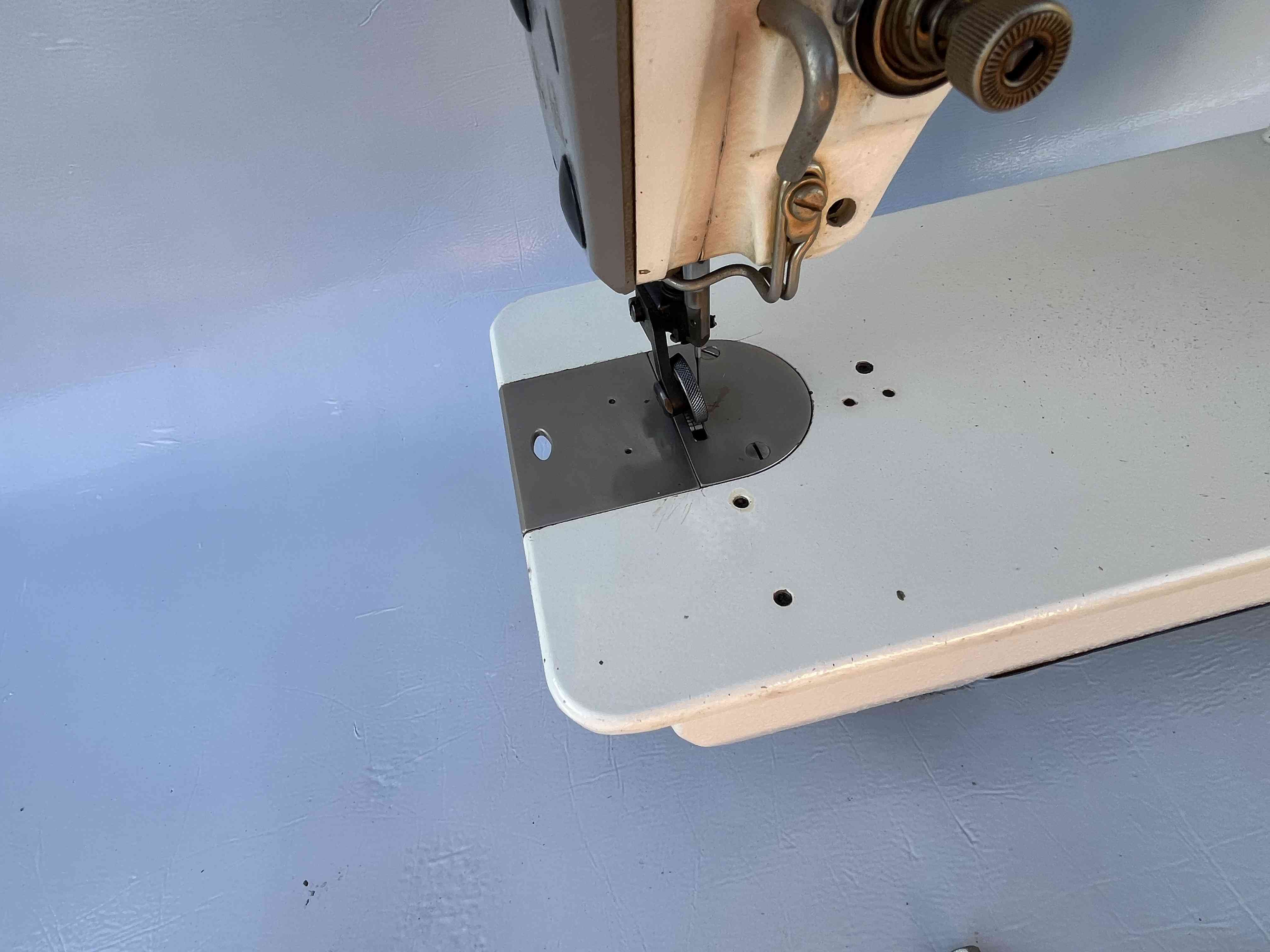 PFAFF 953 Macchina cucire lineare rasafilo in vendita - foto 14