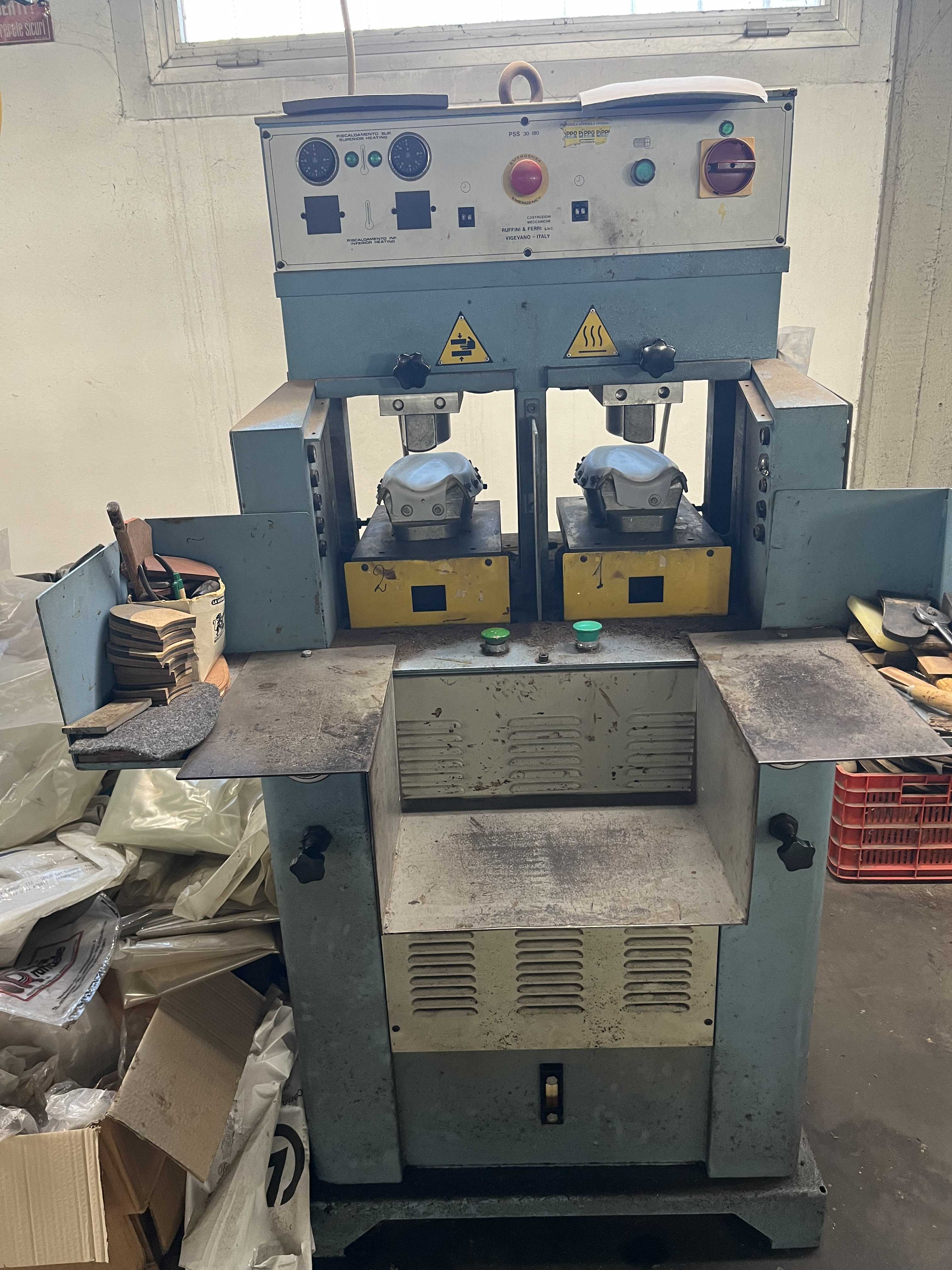 Lavorazione pelli e cuoio in vendita