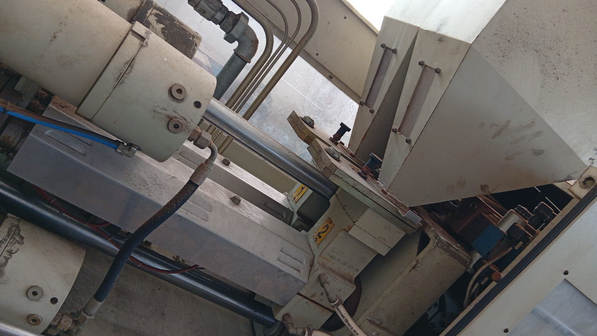 Pressa a Iniezione bicomponente T98-B in vendita - foto 9