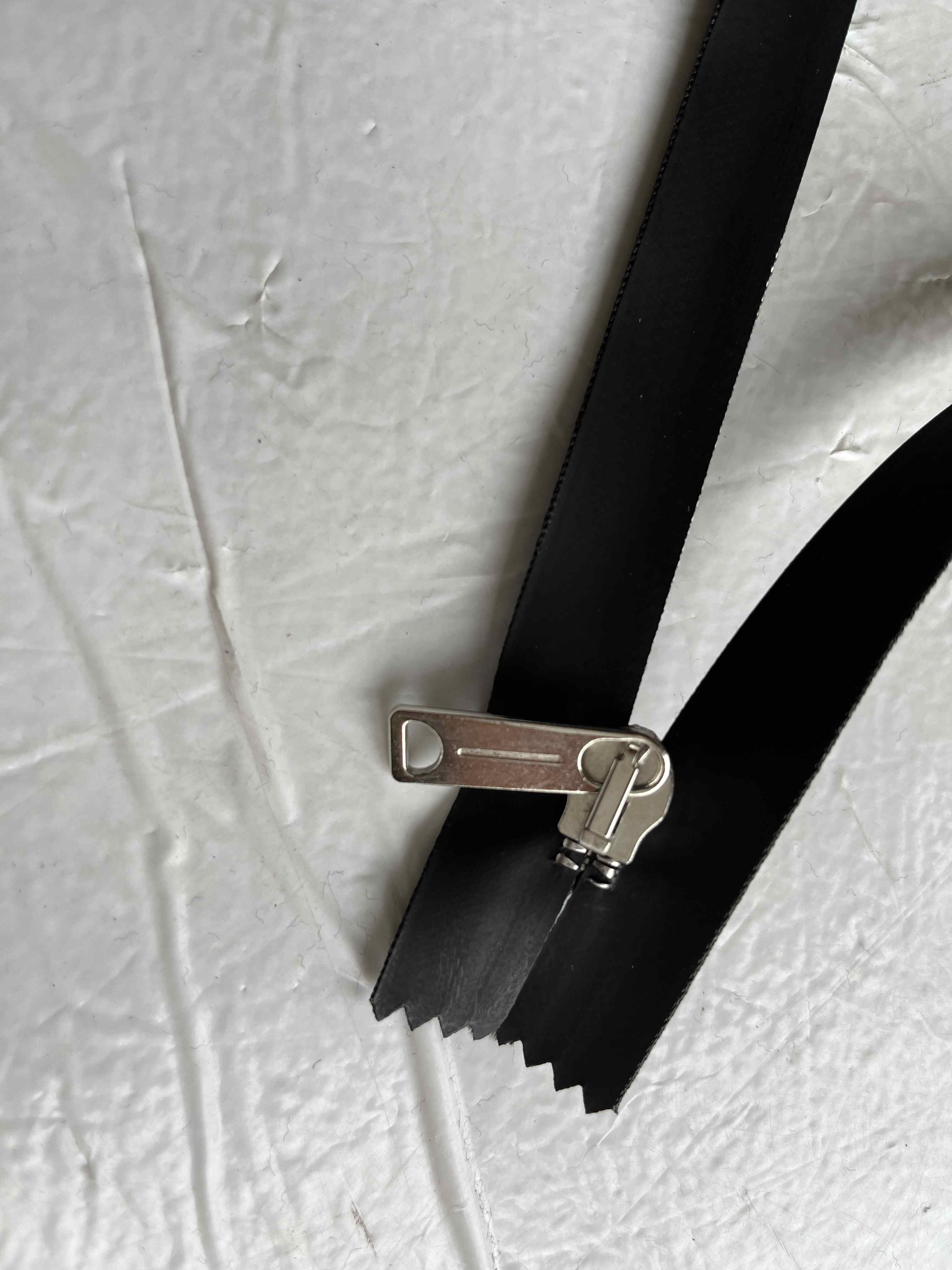 stock Cerniere lampo in metallo da 25 cm colore nero  in vendita - foto 11