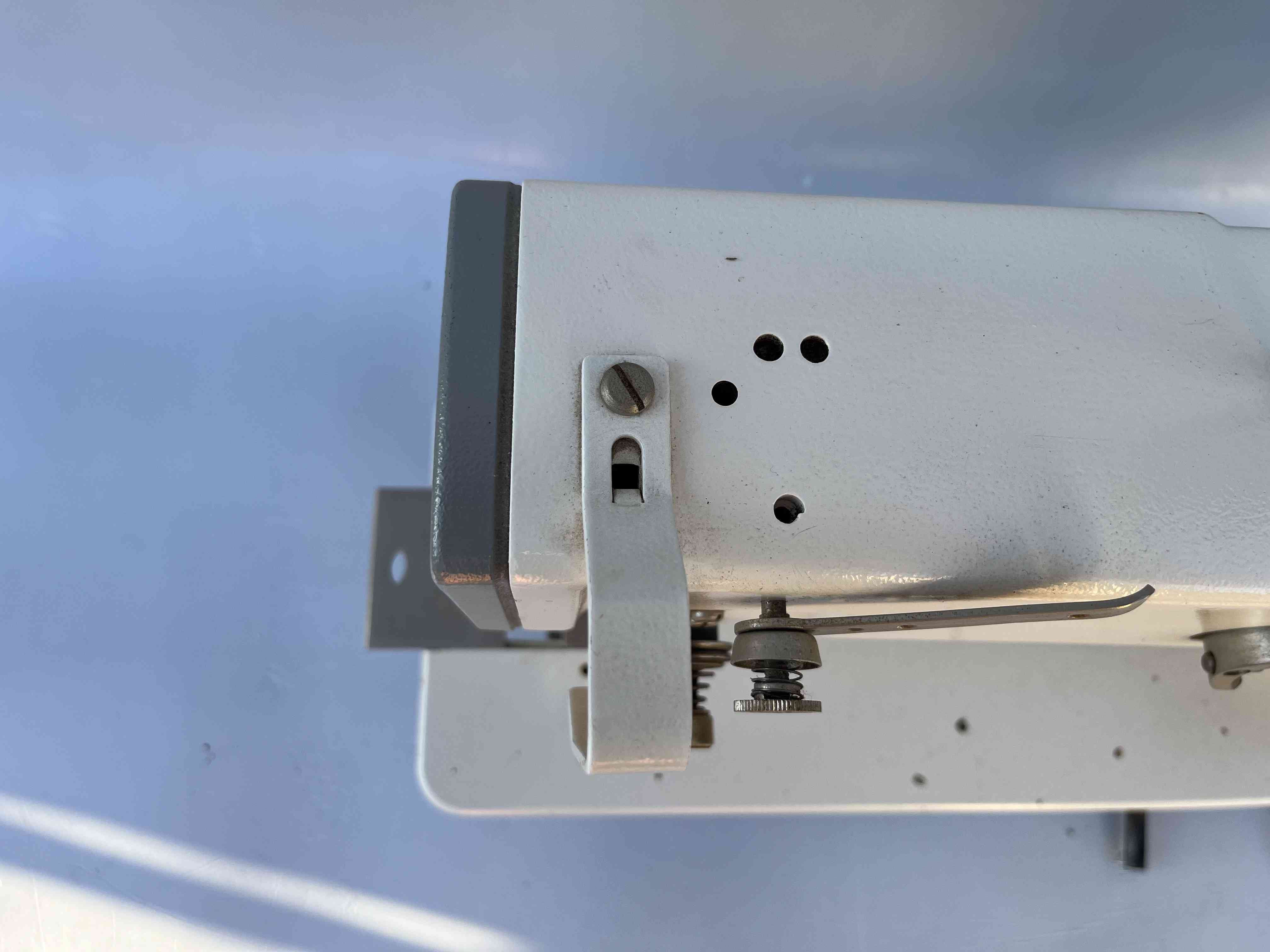 PFAFF 953 Macchina cucire lineare rasafilo in vendita - foto 7