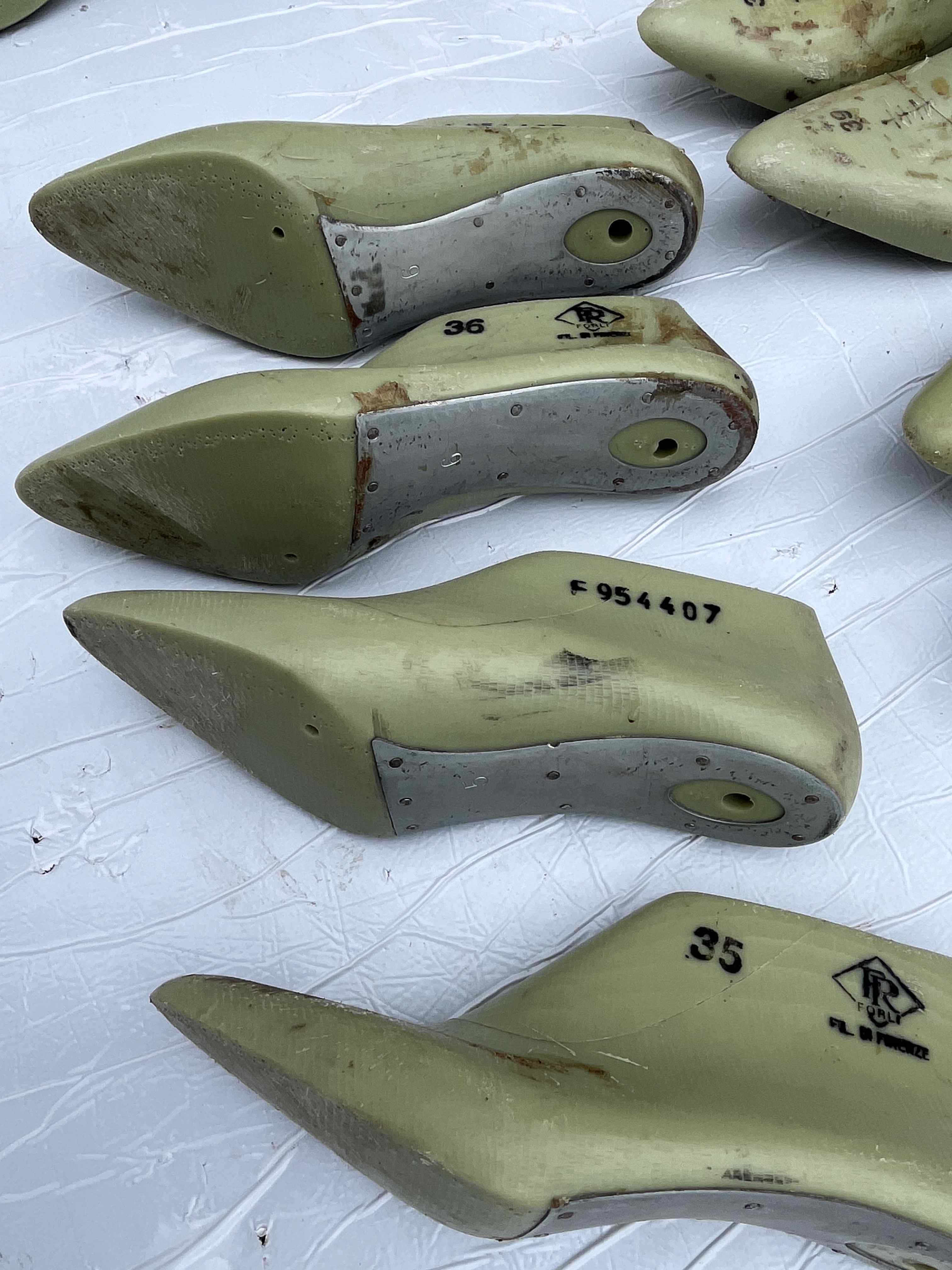 Forme calzolaio dècolletè punta sfilata dal 35 al 40 in vendita - foto 9