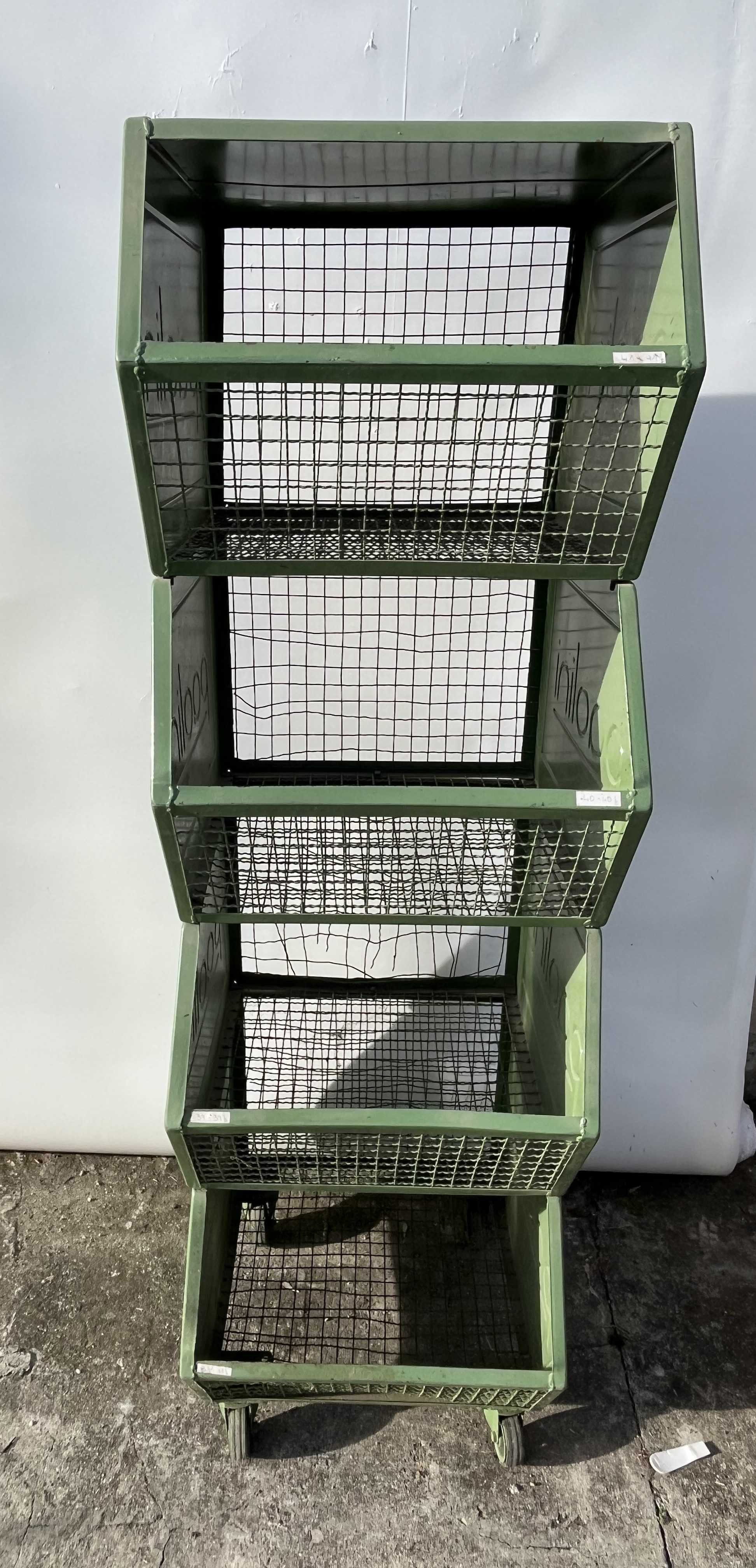 Scaffalature in vendita