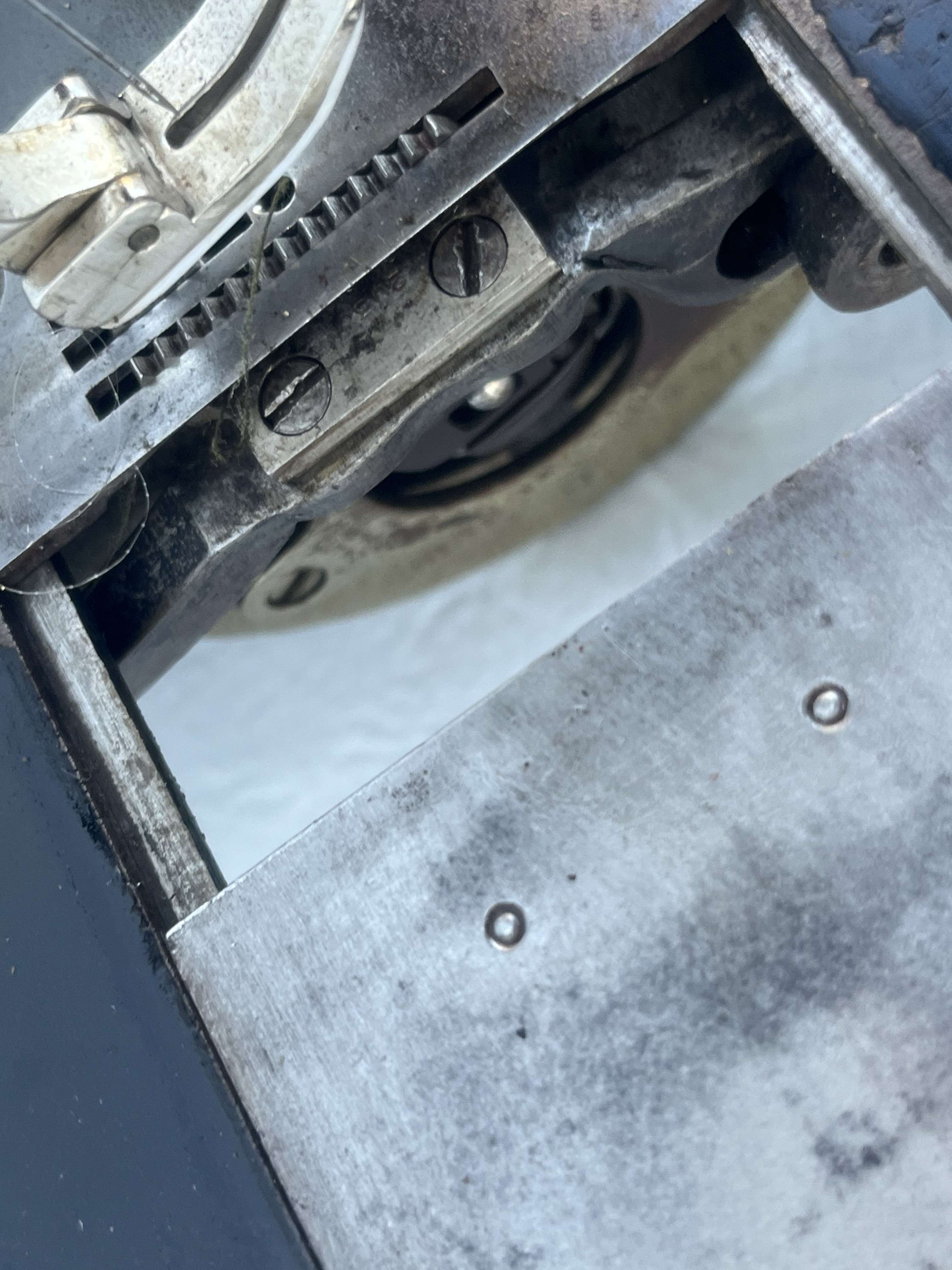 SINGER  31M32 Industrial Sewing Machine in vendita - foto 14