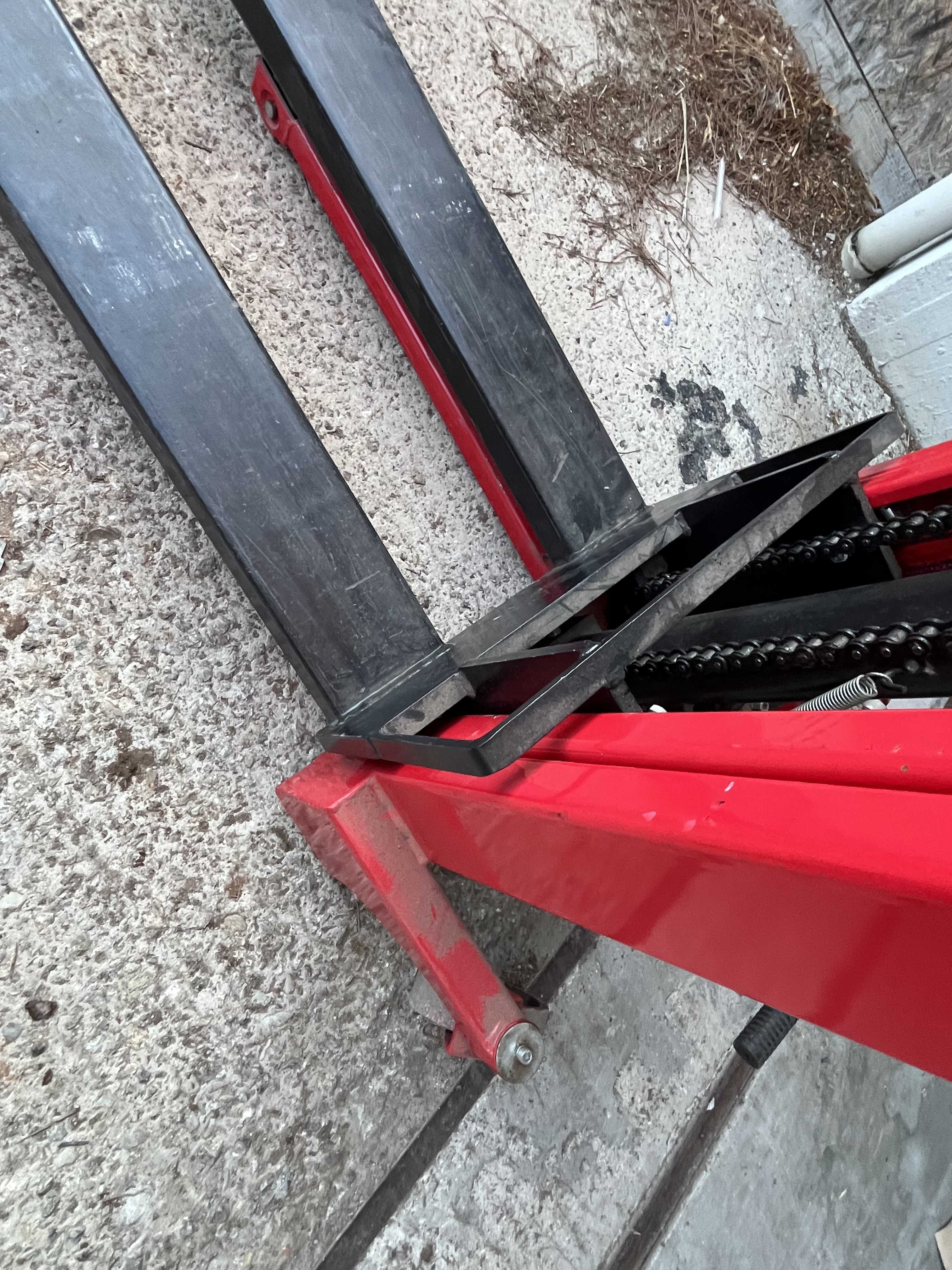 Carrello elevatore manuale – 1000 kg a 2500 mm in vendita - foto 12