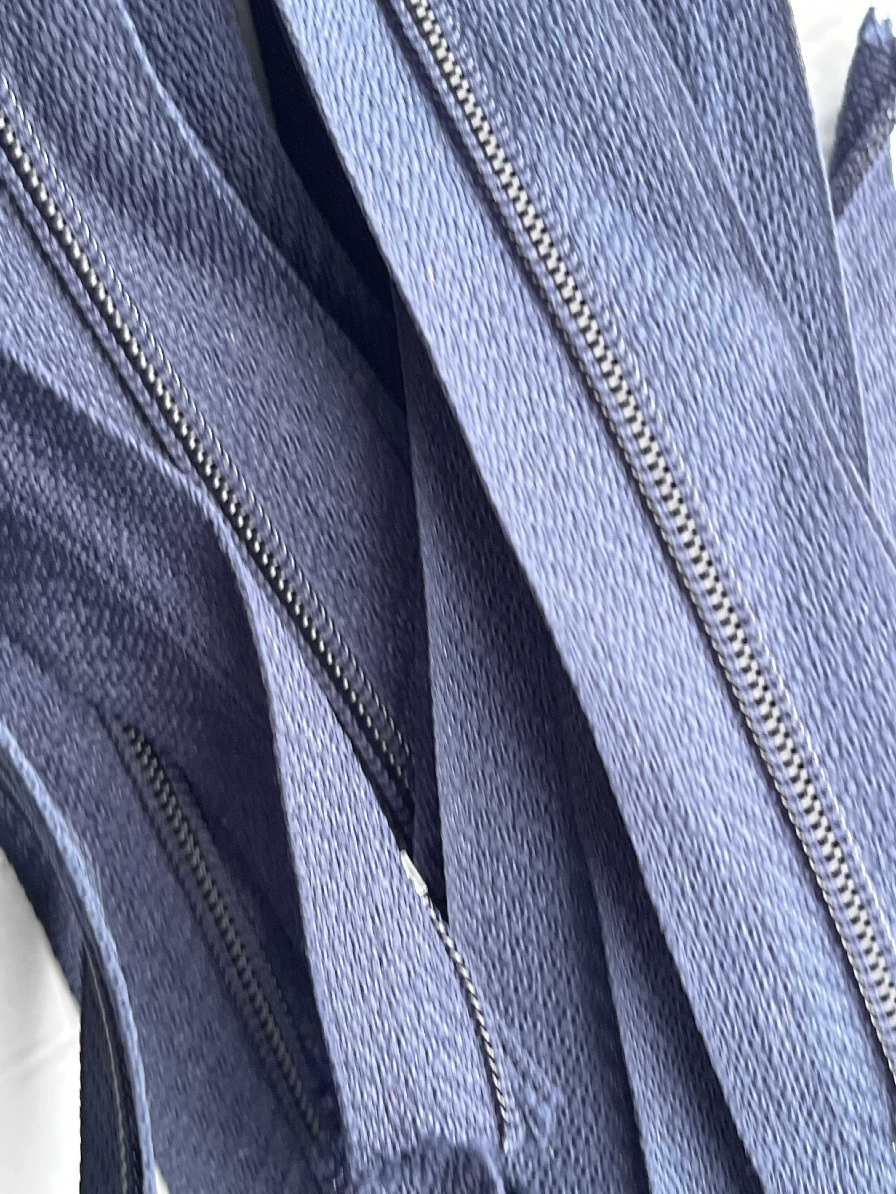 Stock cerniere zip colori vari - Pezzi 2.000 in vendita - foto 2