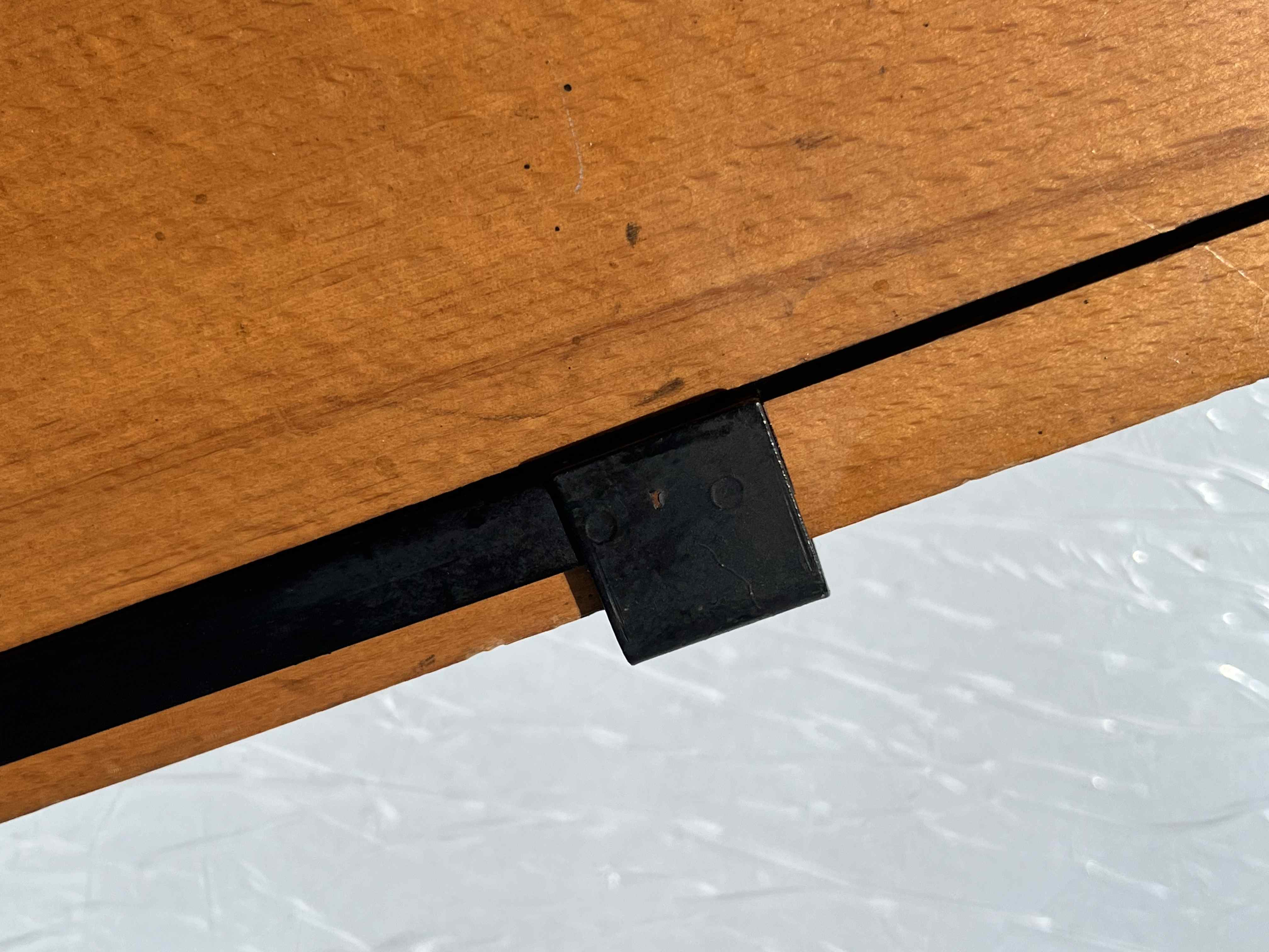 Cassetto in legno con guida per macchina da cucire  in vendita - foto 2