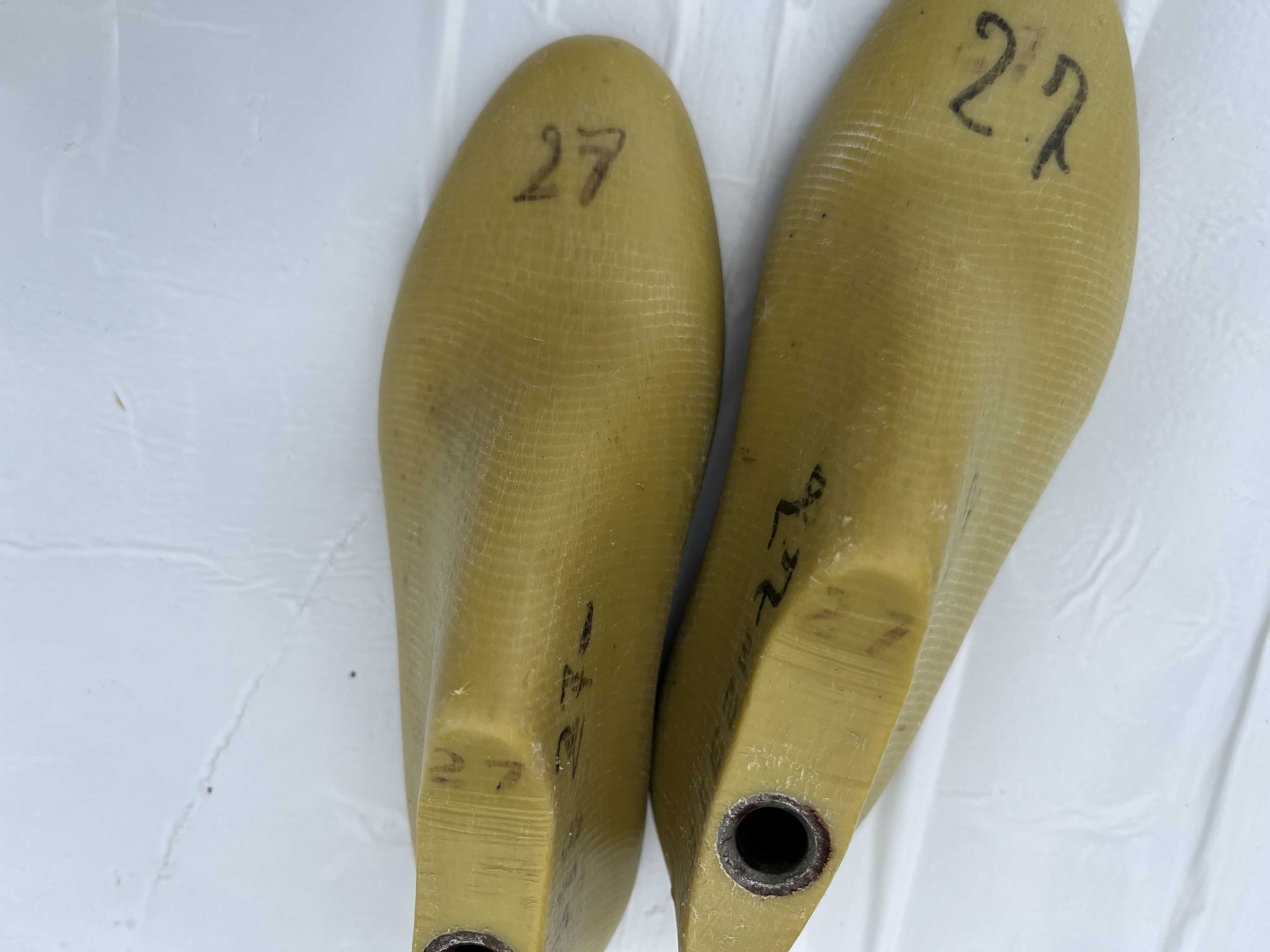 16B Forme plastica per bambino dal 24 al 30 in vendita - foto 6