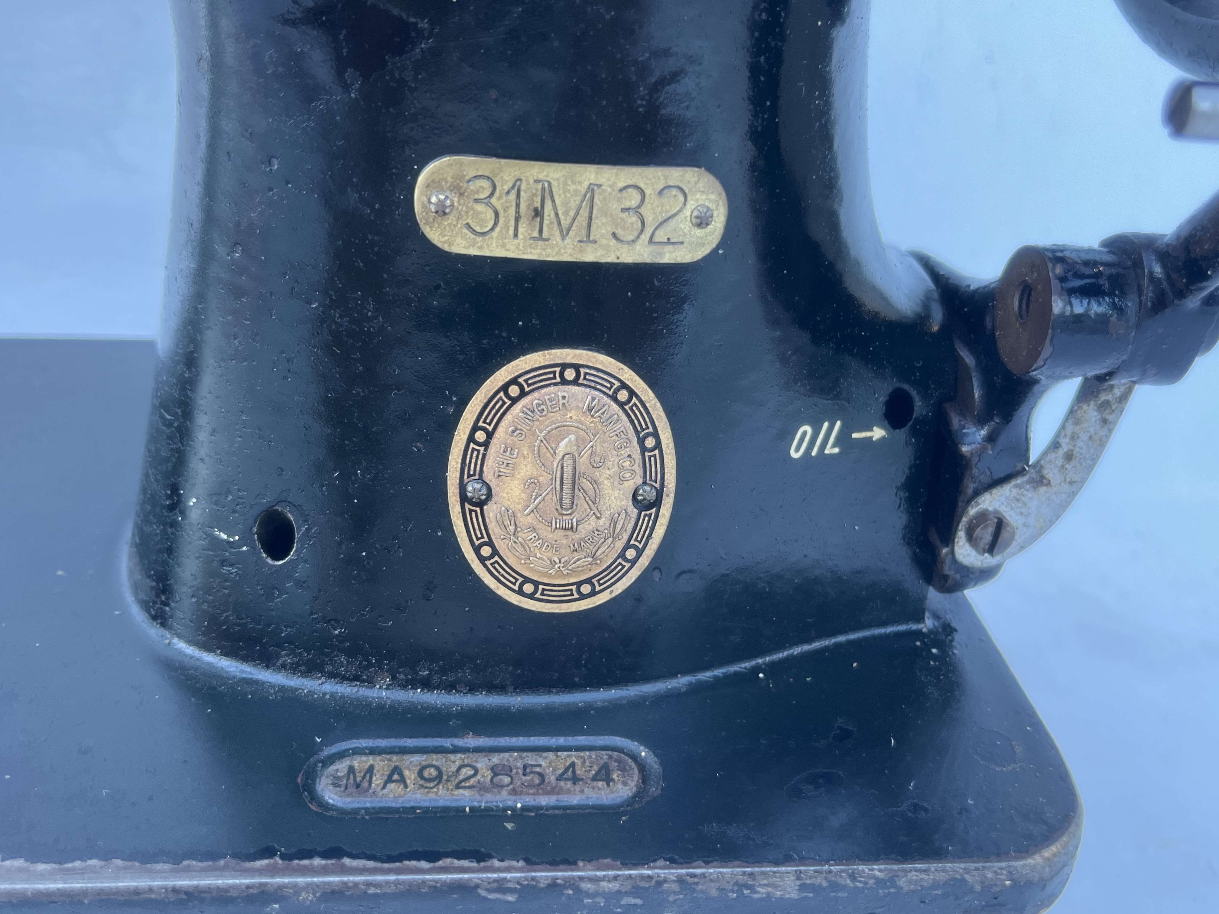 SINGER  31M32 Industrial Sewing Machine in vendita - foto 5