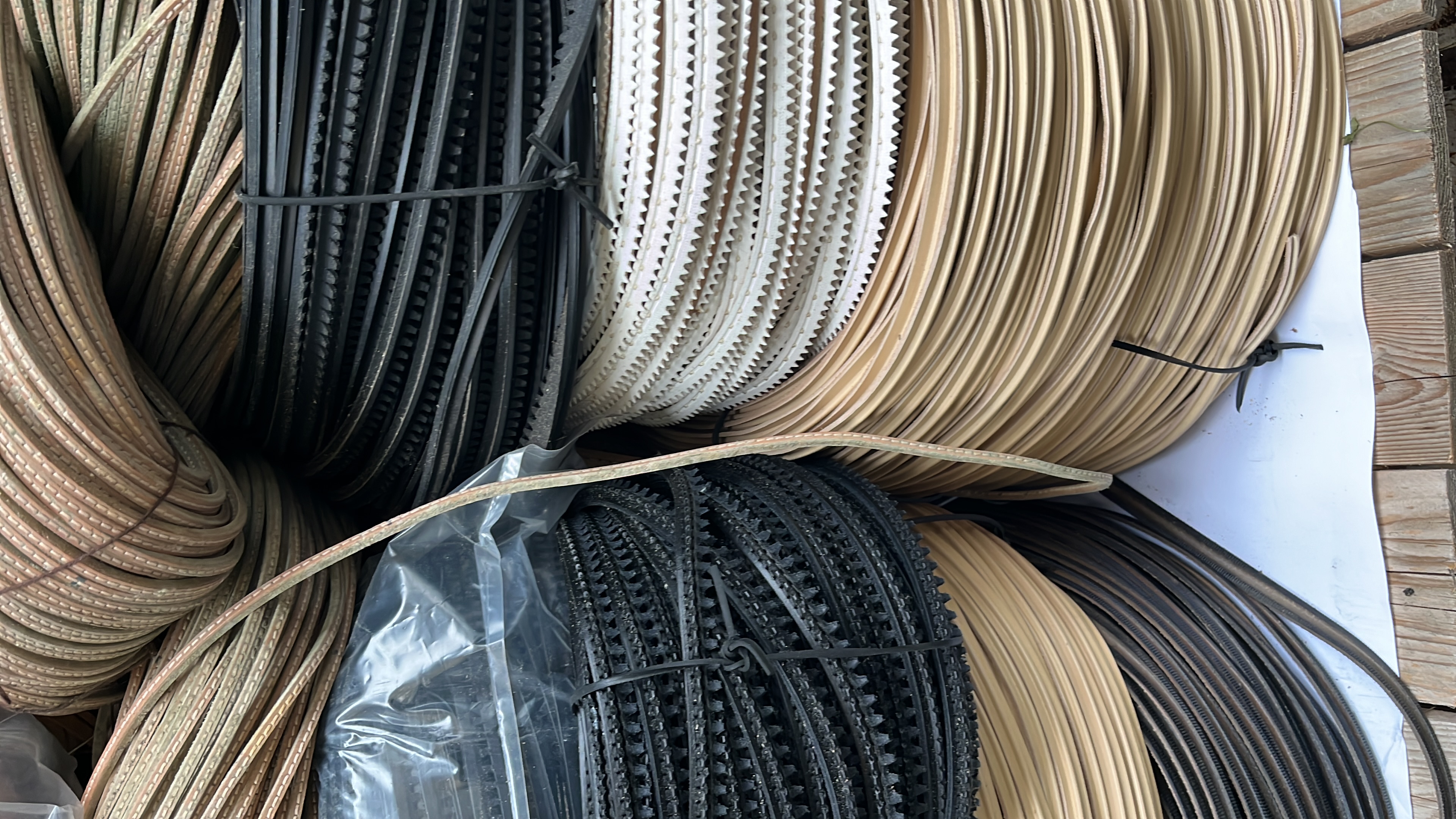 Stock Guardolo in Cuoio e Salpa per Export – KG. 300 in vendita - foto 3