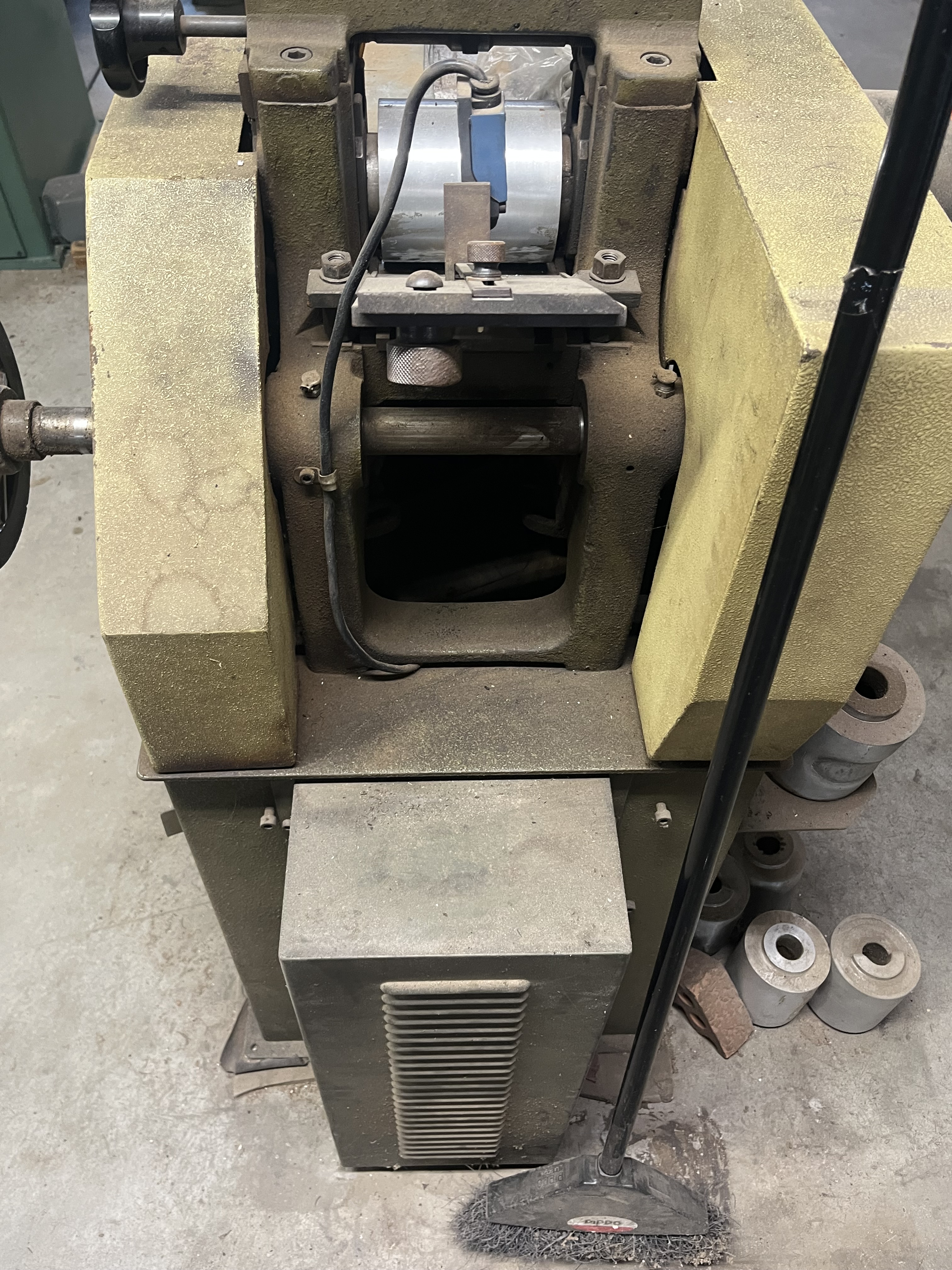 Lavorazione pelli e cuoio in vendita