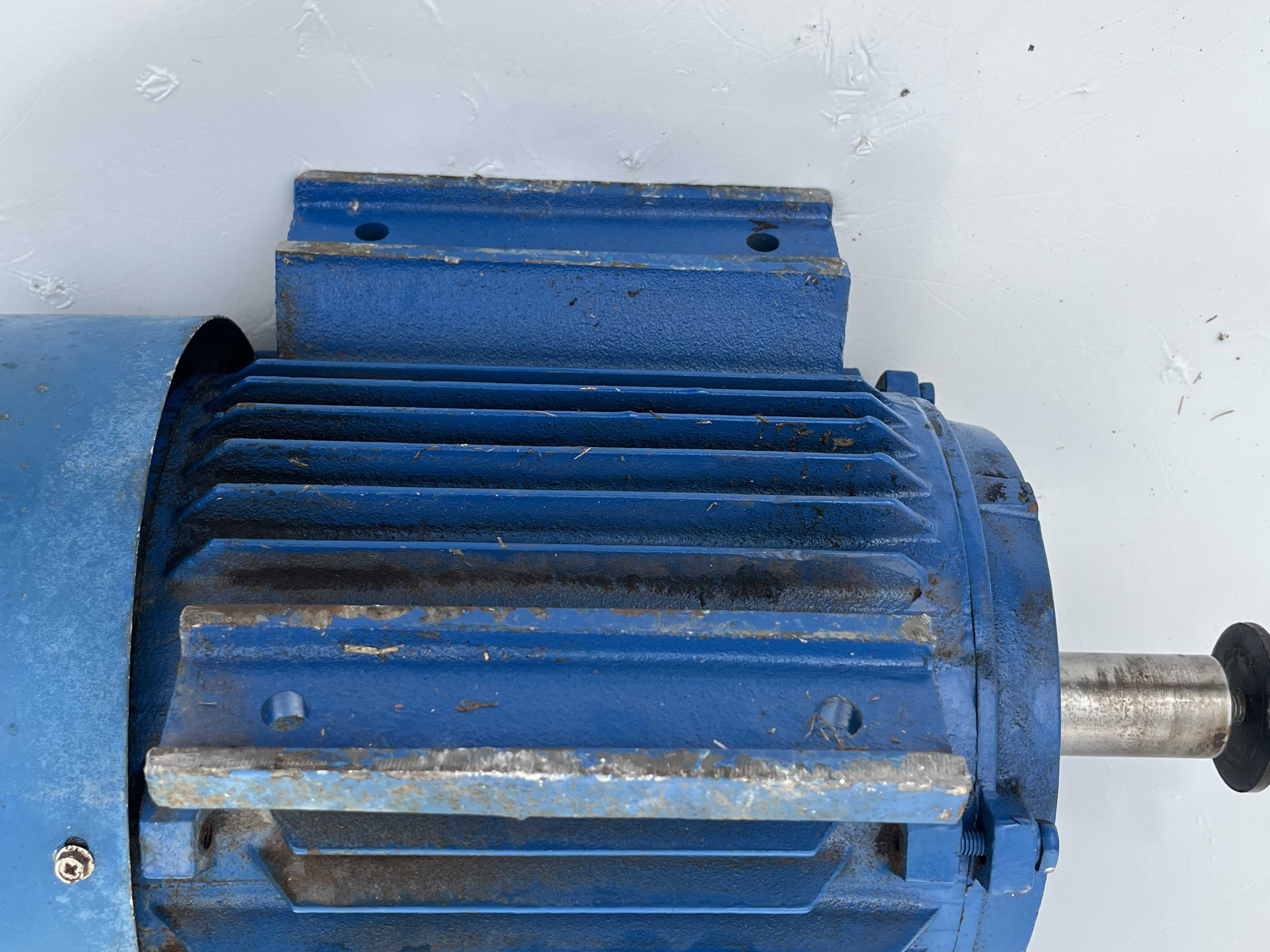 Motore trifase industriale da 5,5 kW IP55 in vendita - foto 4
