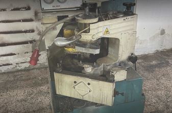Lavorazione pelli e cuoio in vendita