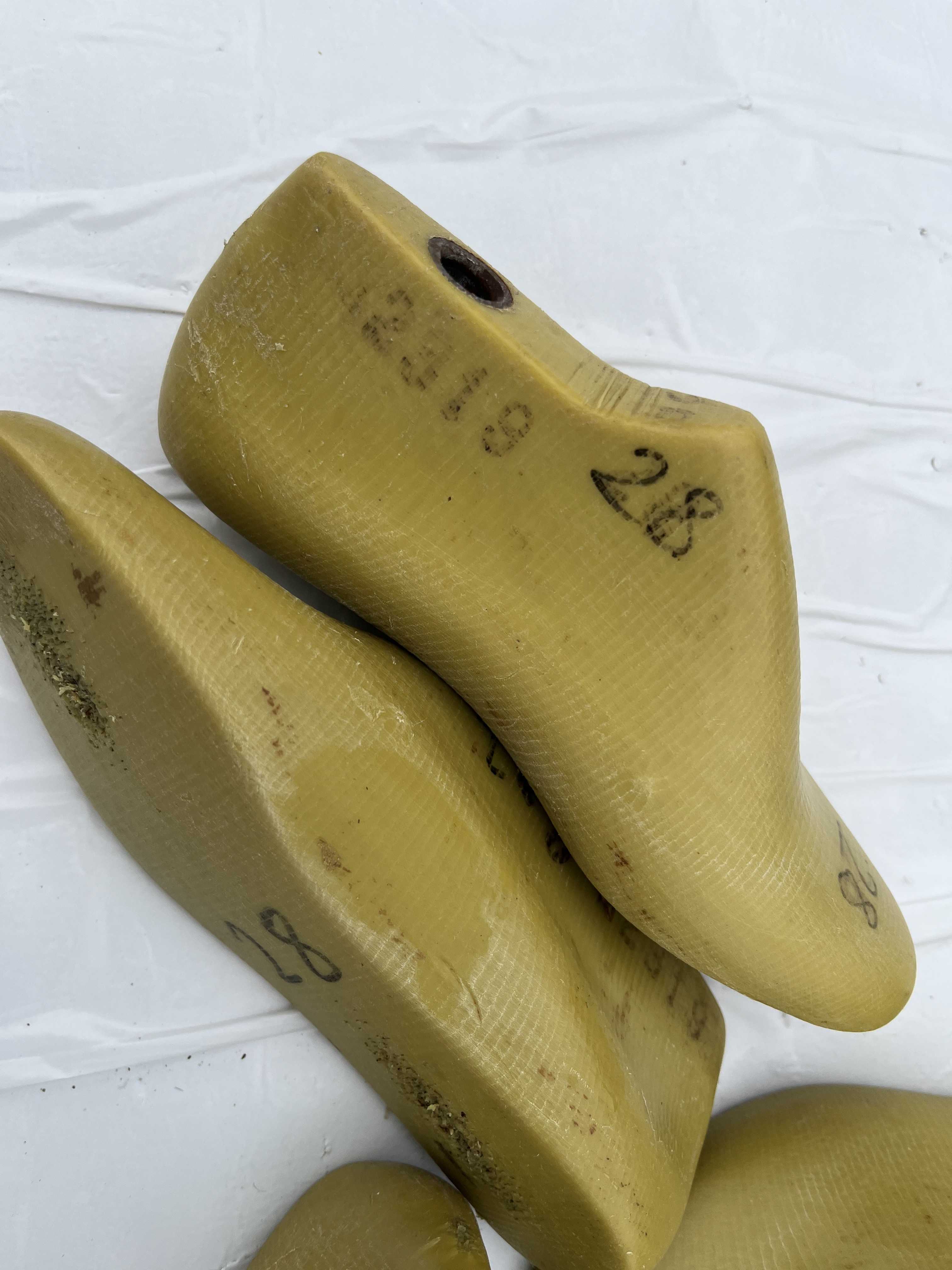 16B Forme plastica per bambino dal 24 al 30 in vendita - foto 7