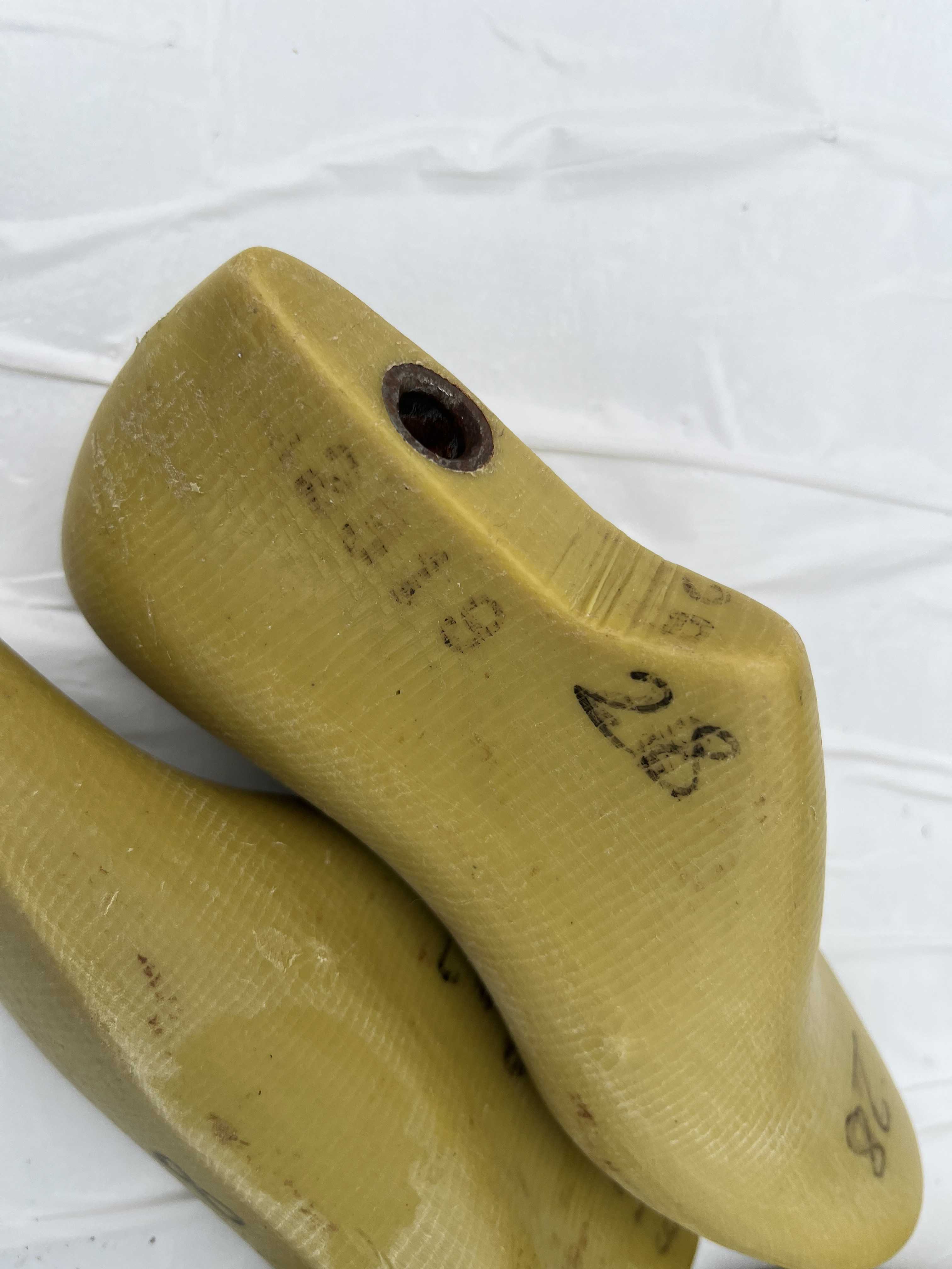 16B Forme plastica per bambino dal 24 al 30 in vendita - foto 9